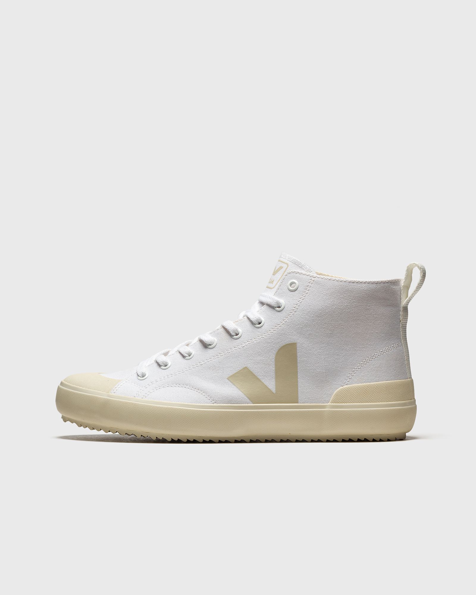 WMNS NOVA HT CANVAS