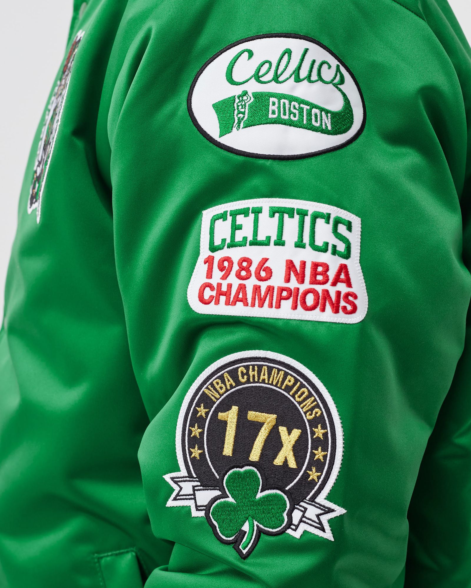 BOSTON CELTICS Champ City Satin Jacket