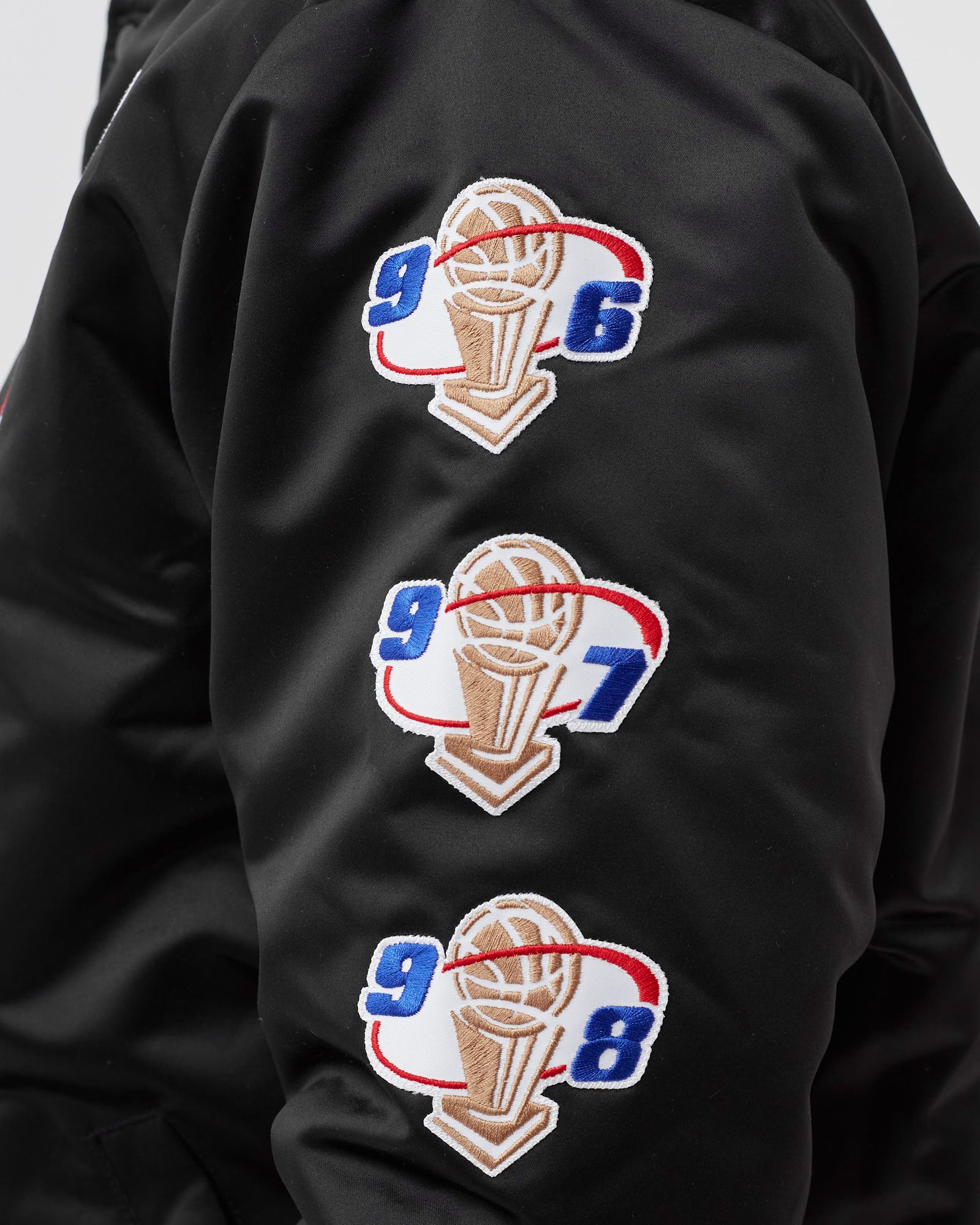 CHICAGO BULLS Champ City Satin Jacket