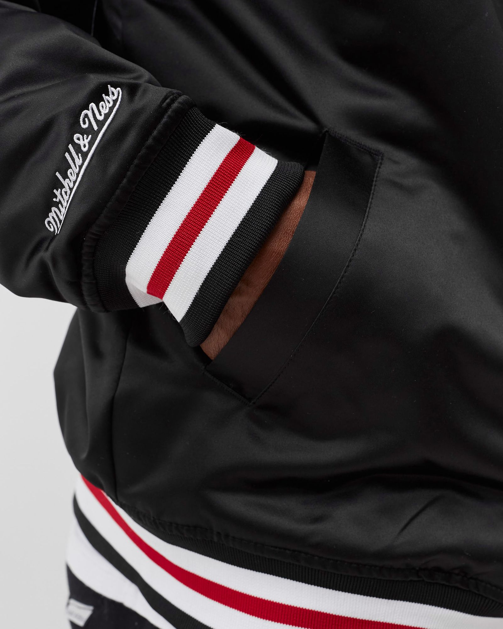 CHICAGO BULLS Champ City Satin Jacket