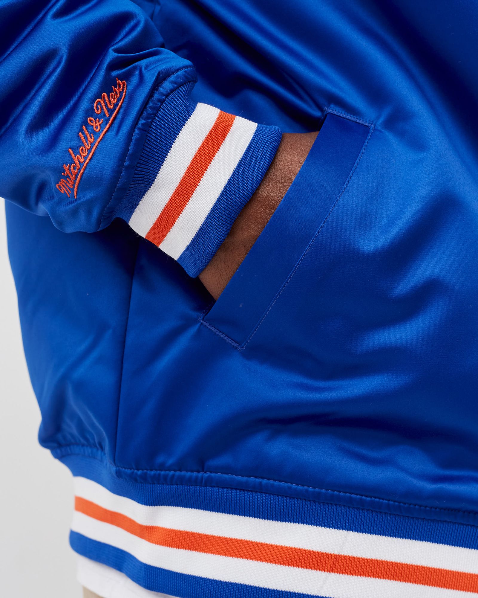 NEW YORK KNICKS Champ City Satin Jacket