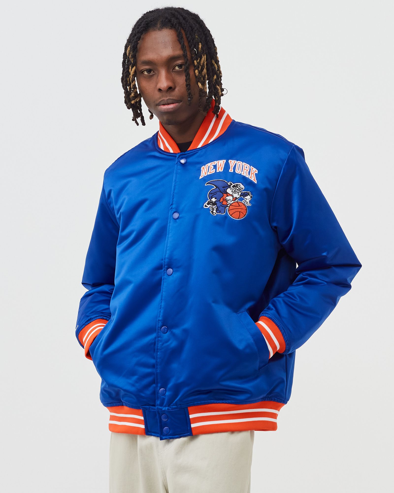 ジャケット・アウター NEW YORK KNICKS NBA HEAVYWEIGHT SATIN Mitchell & Ness NBA Heavyweight Satin Jacket New York Knicks