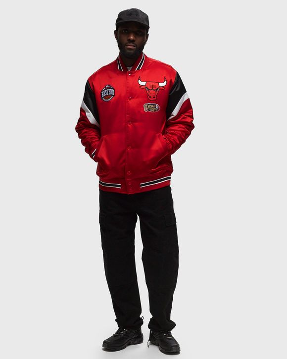 Mitchell and ness bulls satin jacket hotsell