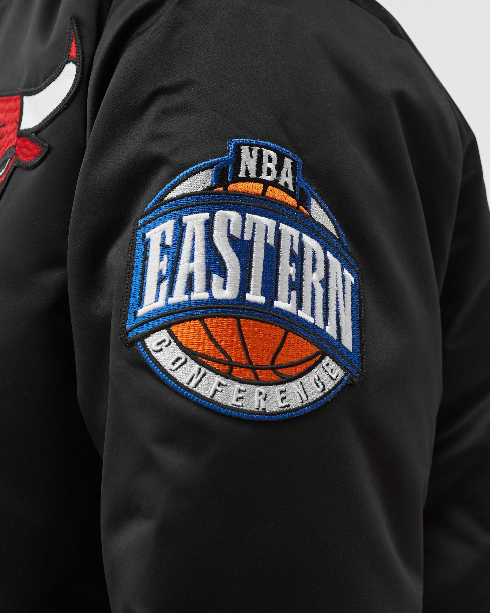 CHICAGO BULLS - Flight Satin Bomber Jacket