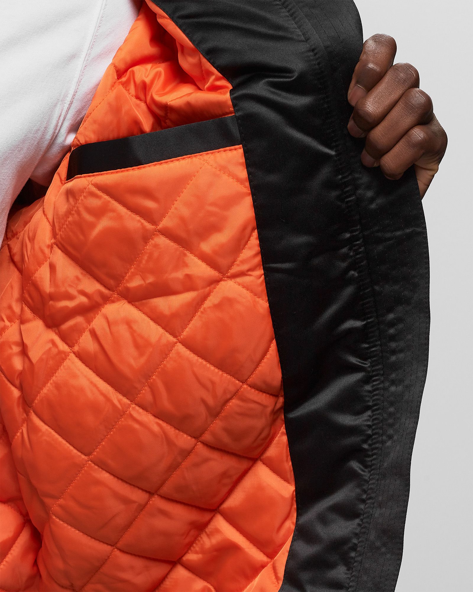 NBA SATIN BOMBER JACKET CHICAGO BULLS