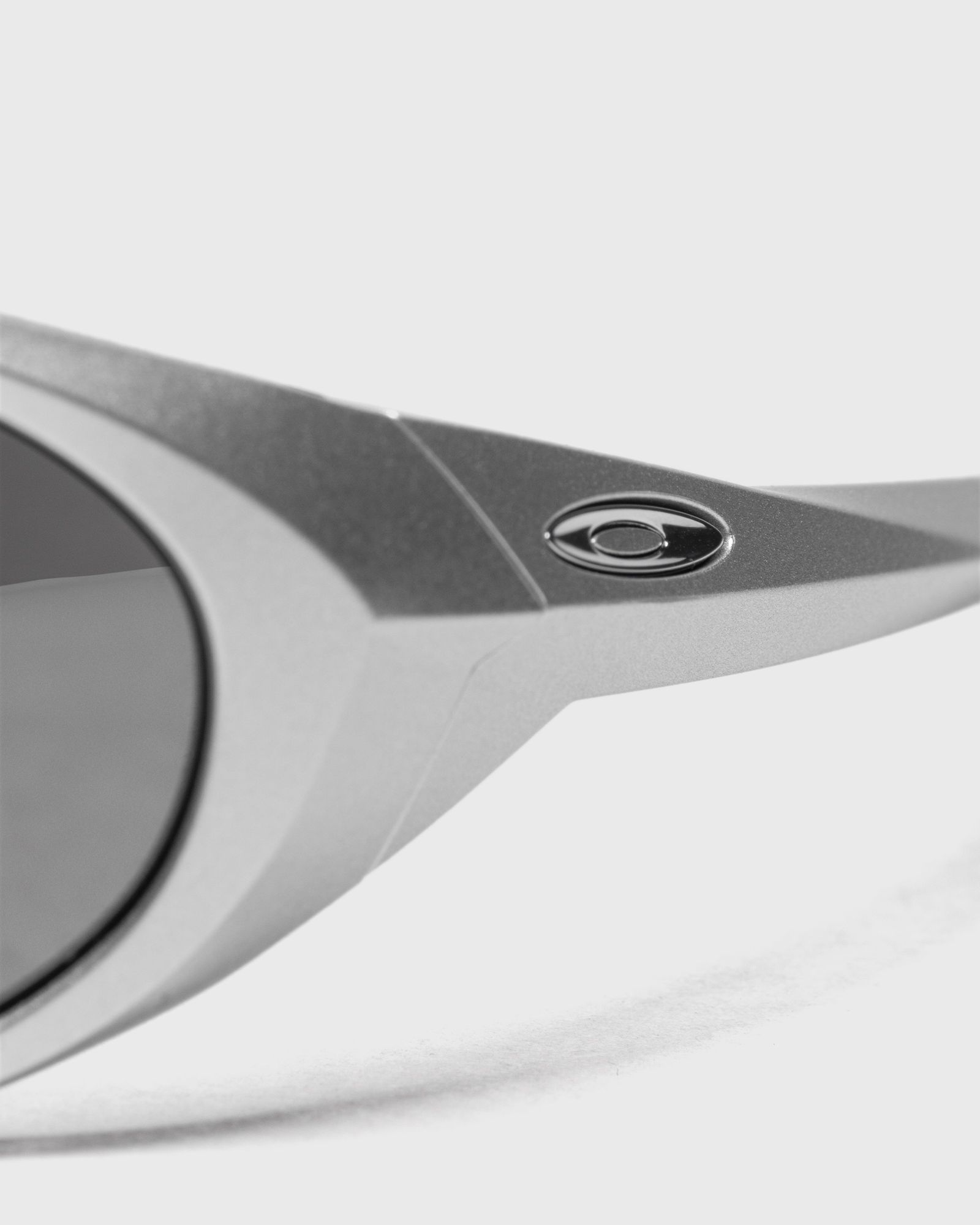 EYE JACKET REDUX SUNGLASSES