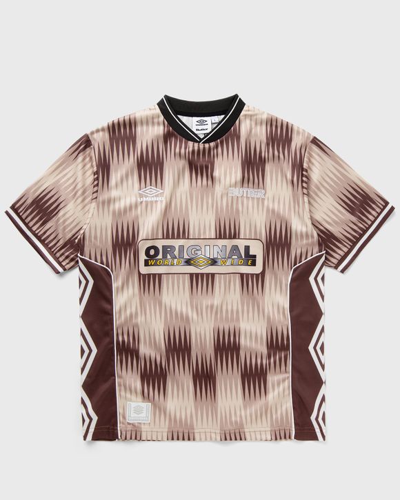 ★UMBRO★ TOBYED Tobyed Beige UQ123CCU12 UQ123CCU12_BEI0 Butter Goods x Umbro Optical Jersey Brown/Beige | BSTN Store
