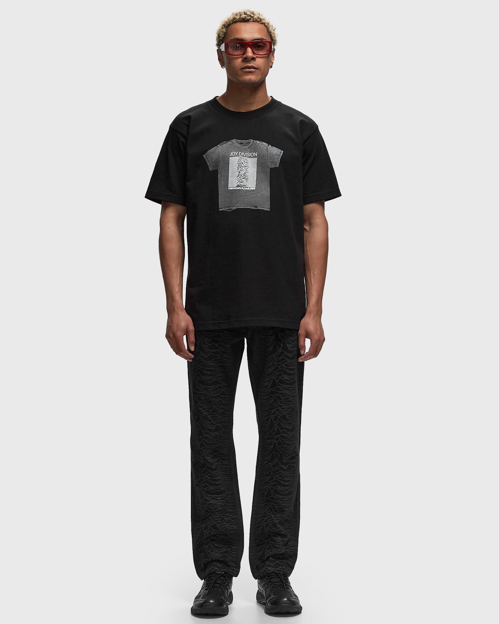 x Joy Division BROKEN IN TEE