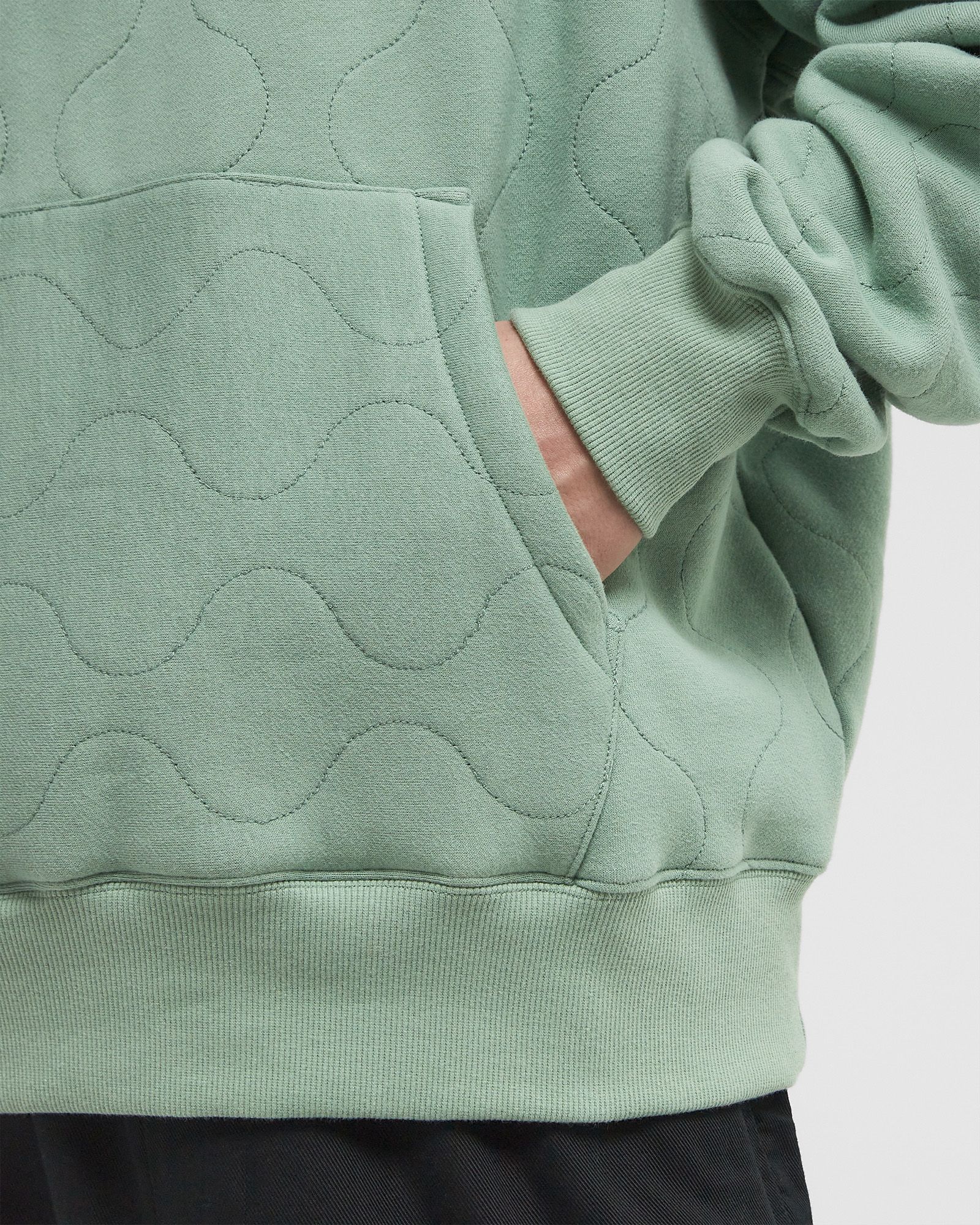 WAVE QUILTED HOODIE