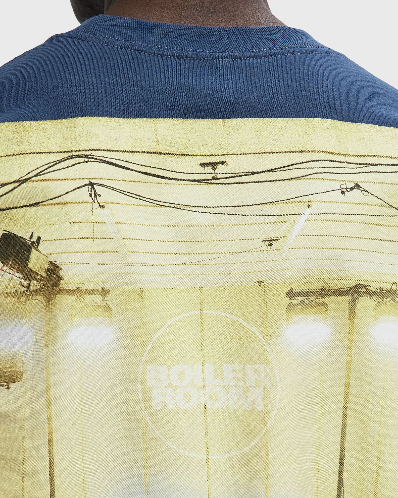 x BOILER ROOM TURNTABLE T-SHIRT