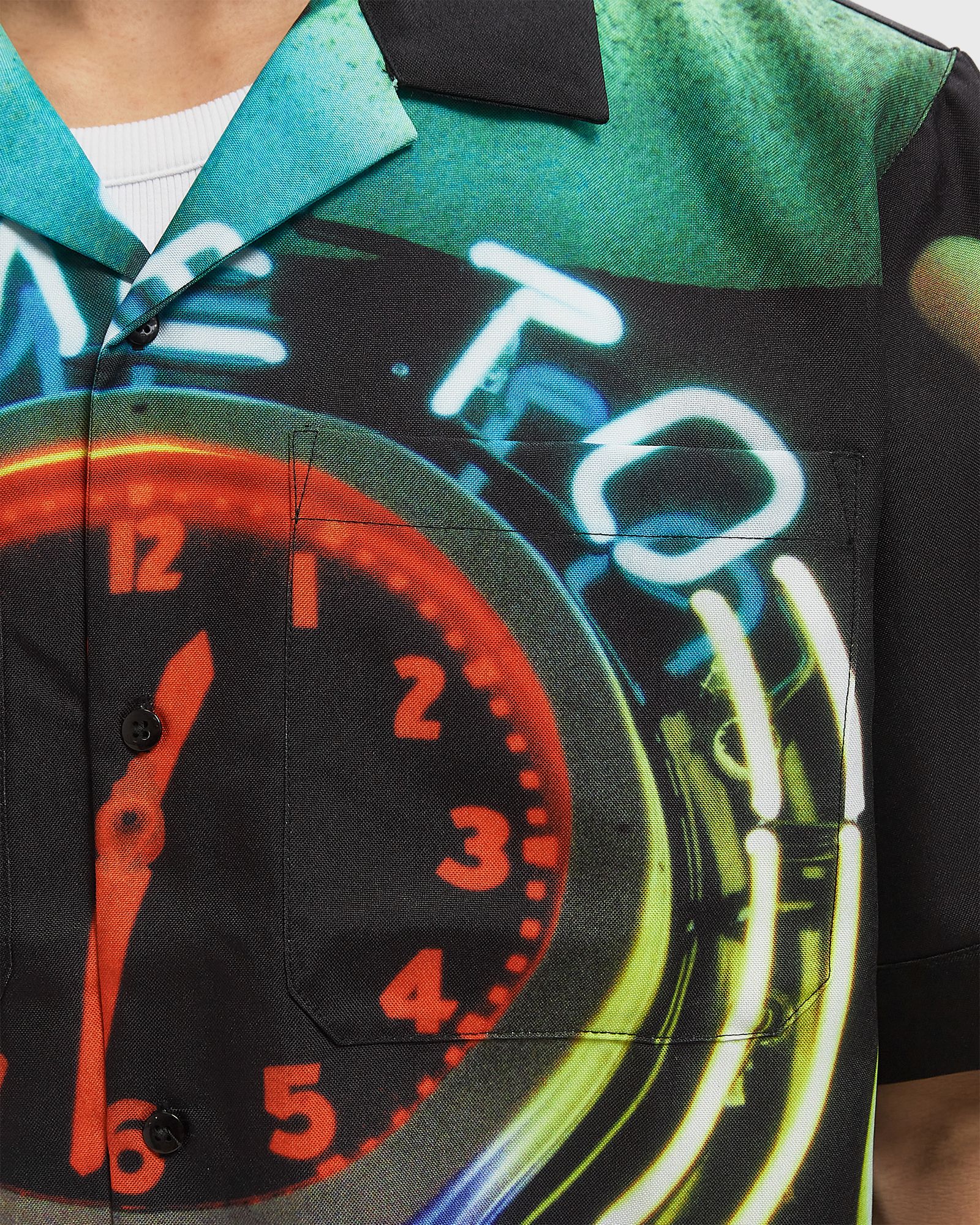 TIME BOWLING BUTTON UP