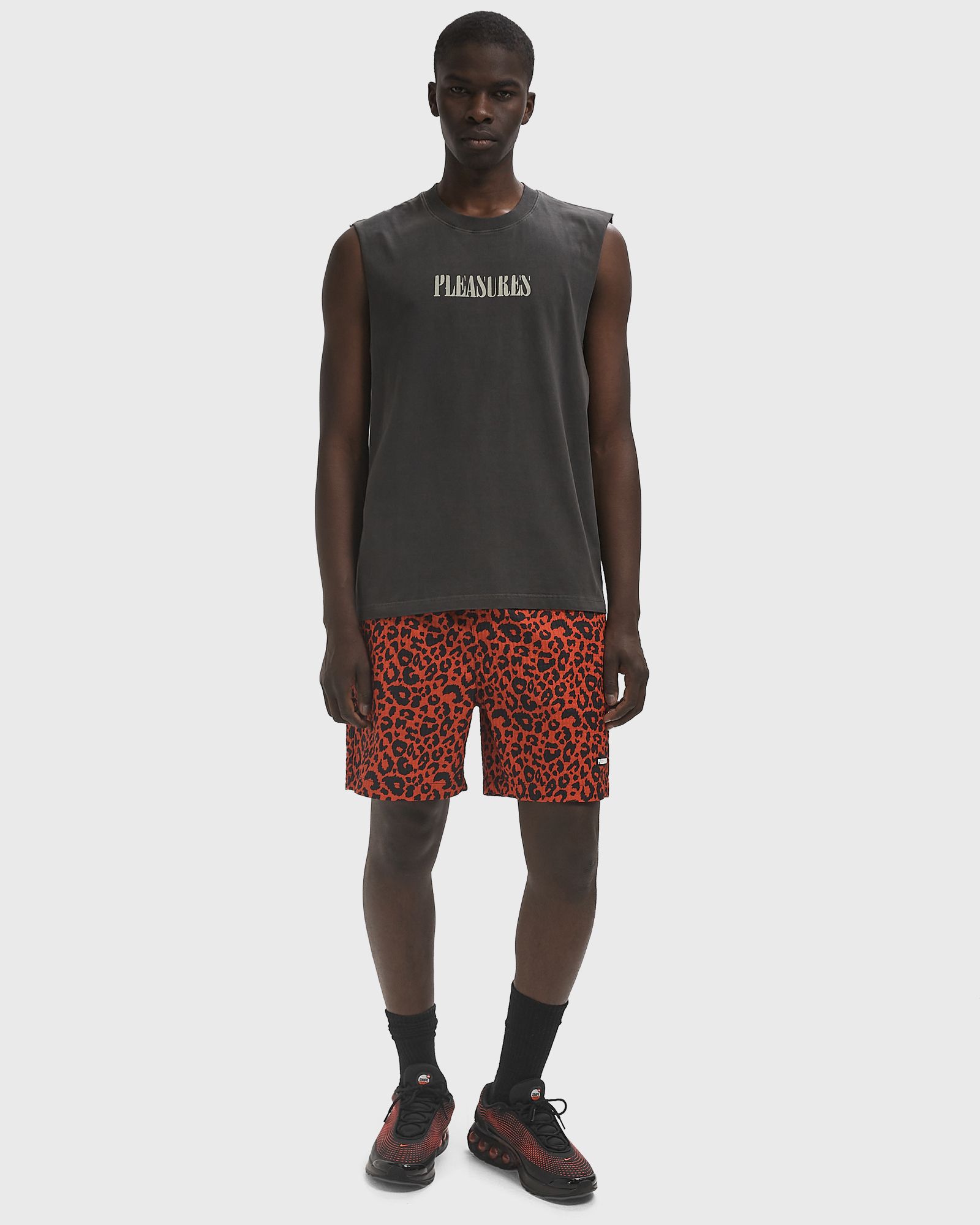 ONYX SLEEVELESS SHIRT