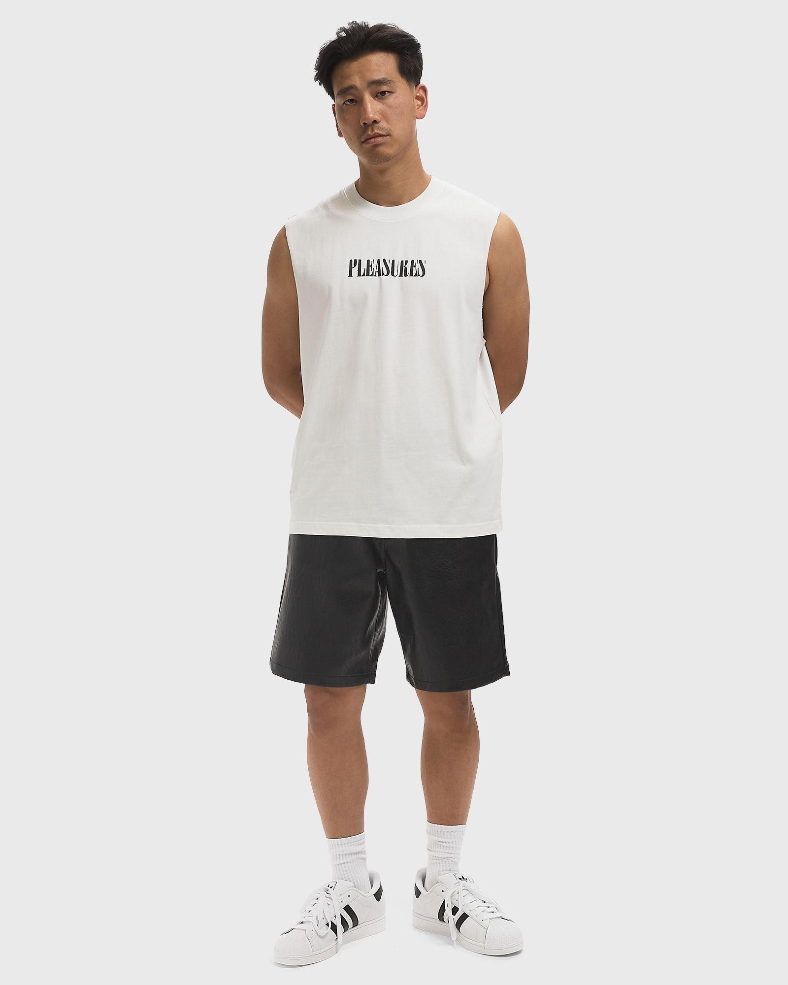 ONYX SLEEVELESS SHIRT