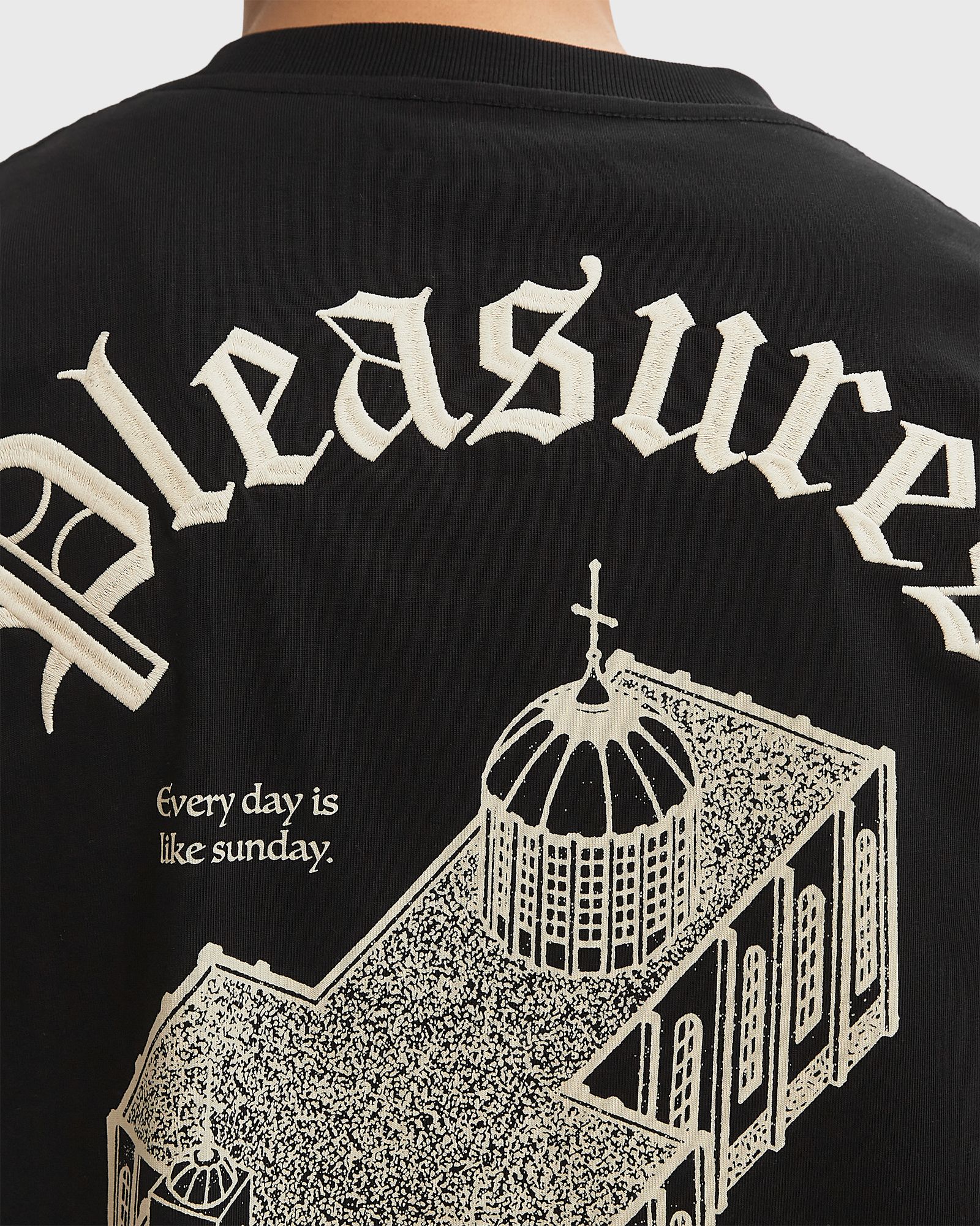 CHAPEL HEAVYWEIGHT SHIRT
