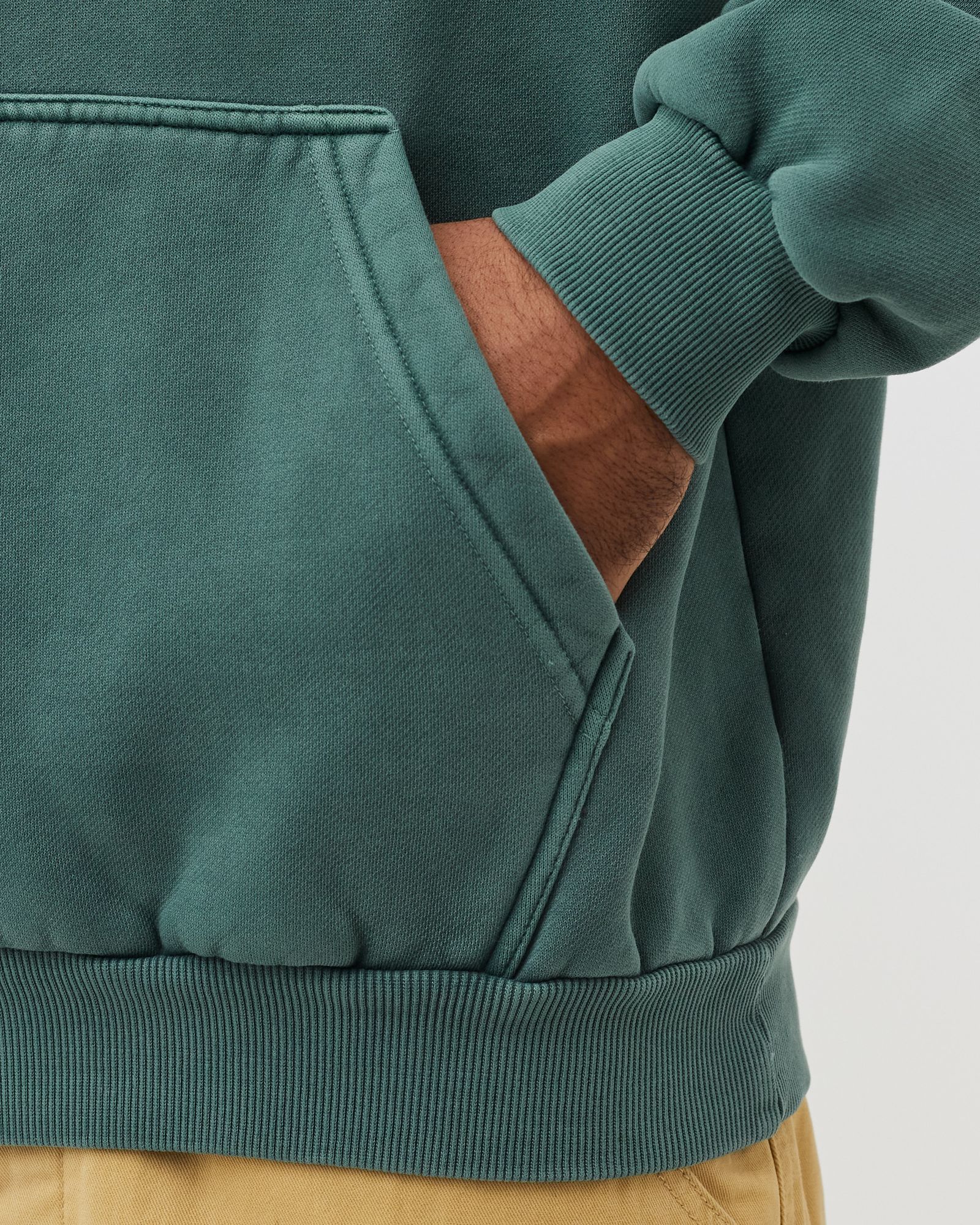 DISTRESSED DYE PULLOVER HOODIE