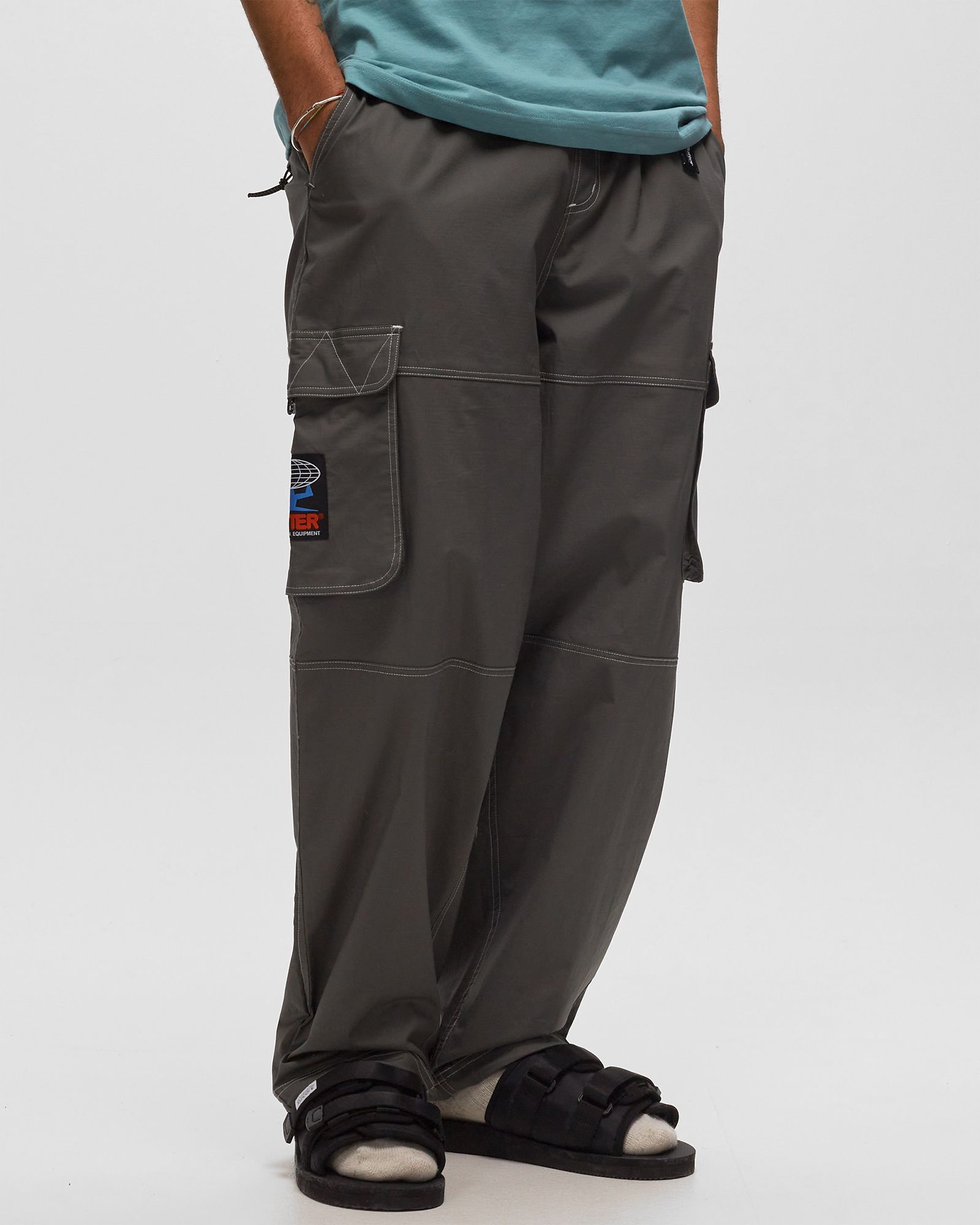 Terrain Contrast Stitch Cargo Pants