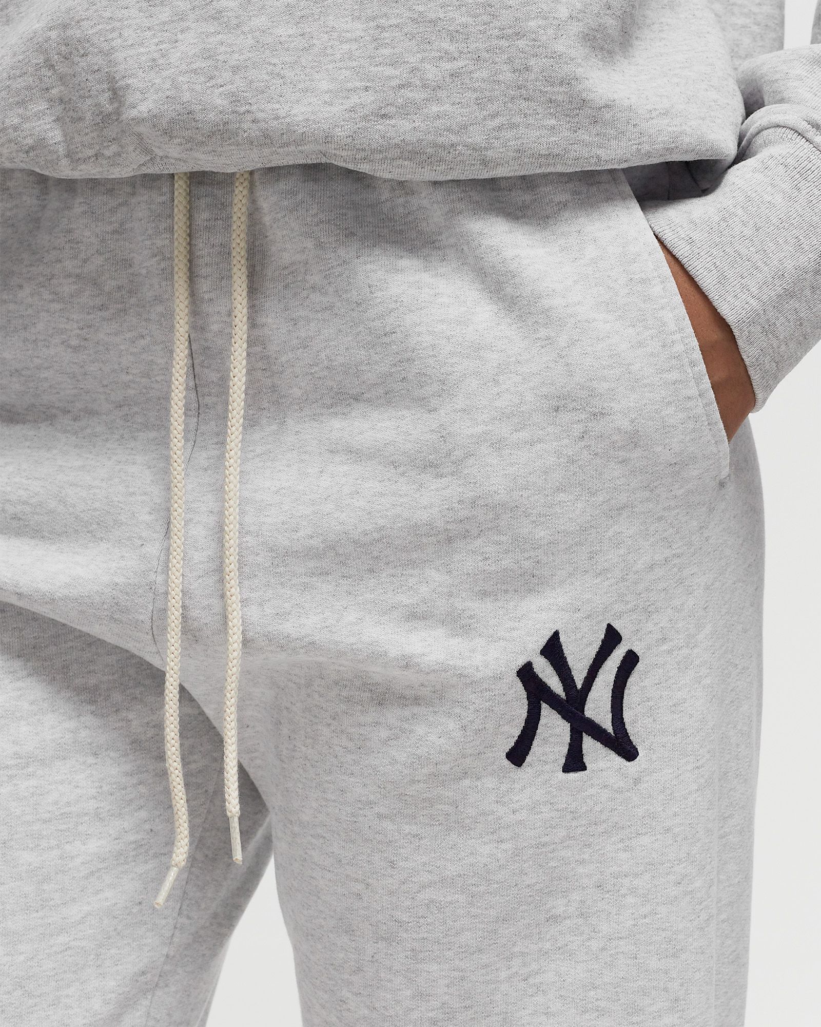 Yankees Serif Sweatpant