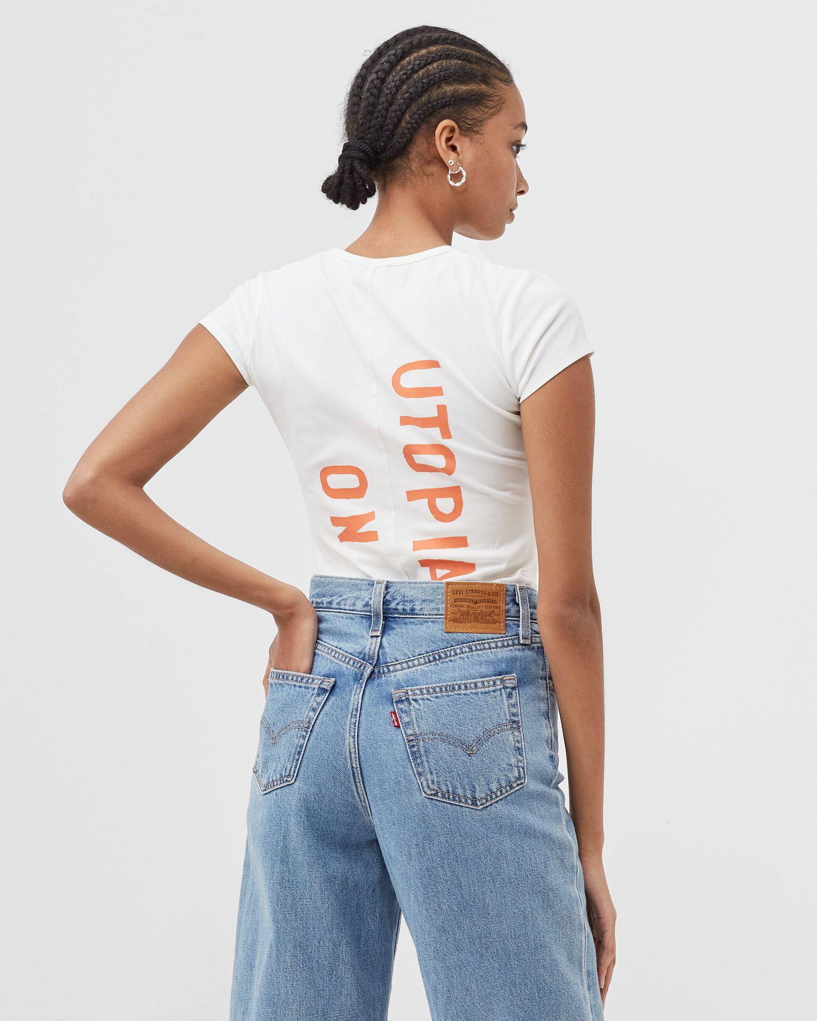 SADIE LASKA NO UTOPIA SISI TEE