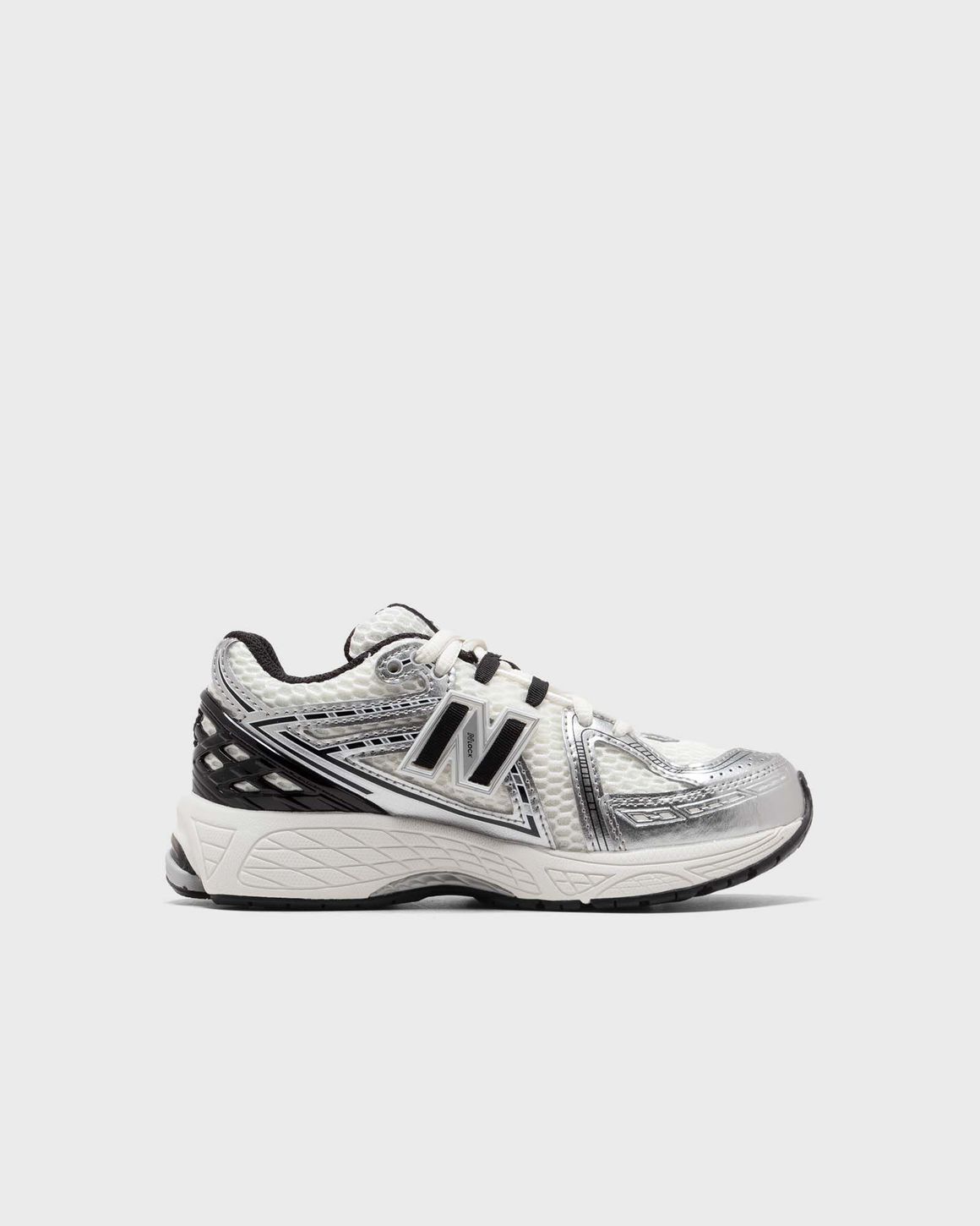 バズる !! New Balance ♥ 1906R Silver llic New Balance - 1906R in Silver Metallic and New Spruce