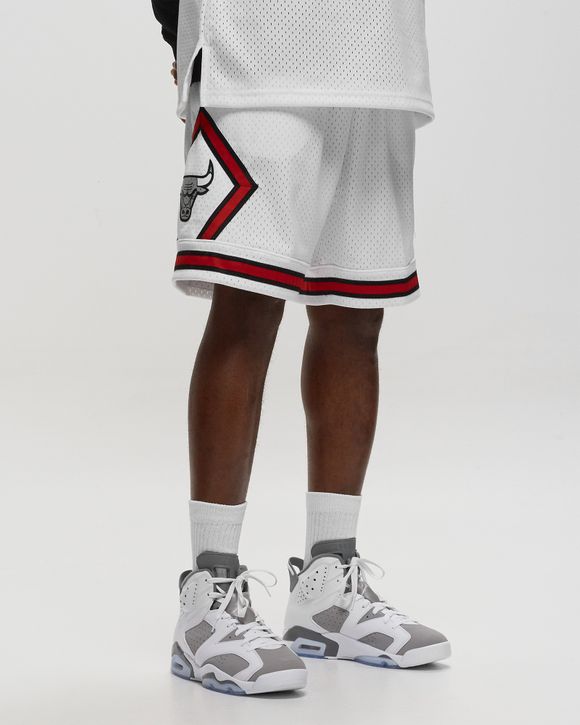 NBA CRACKED CEMENT SWINGMAN SHORT BULLS 1997