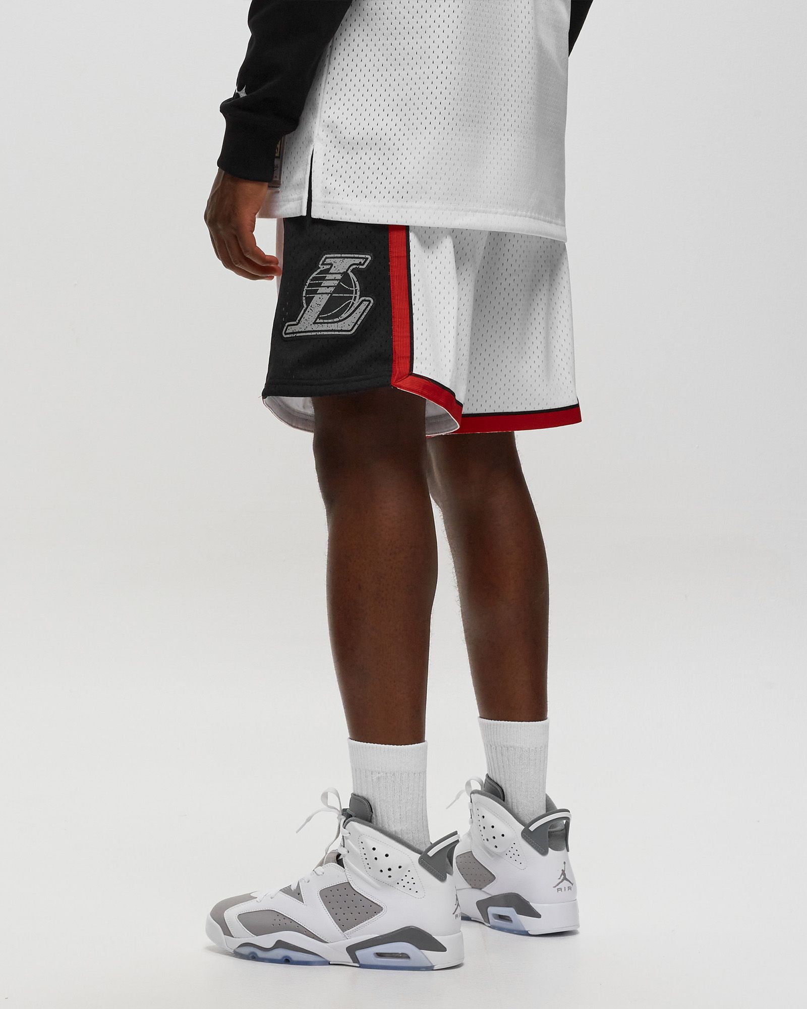 NBA CRACKED CEMENT SWINGMAN SHORT LAKERS 2009