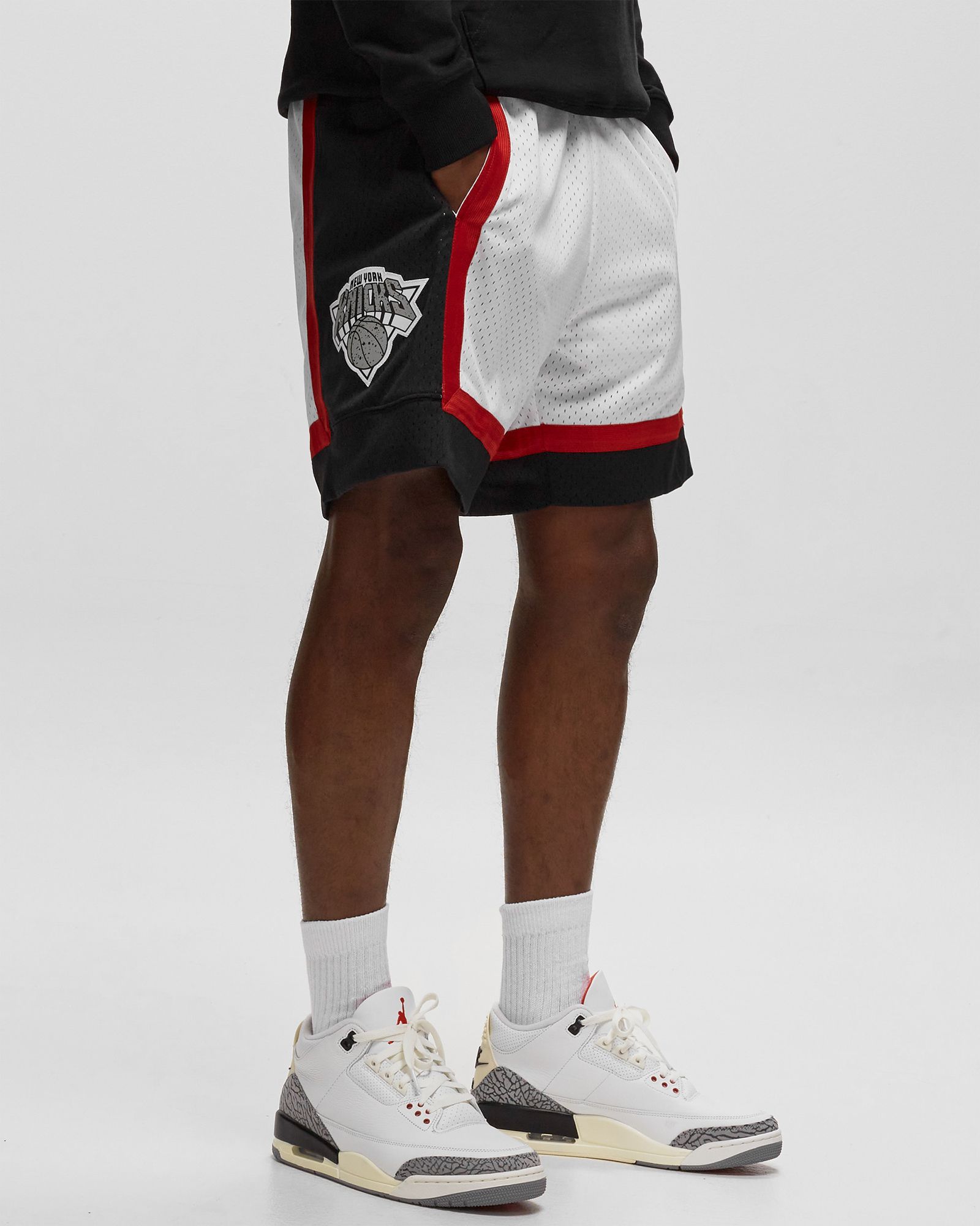 NBA CRACKED CEMENT SWINGMAN SHORT KNICKS 1996