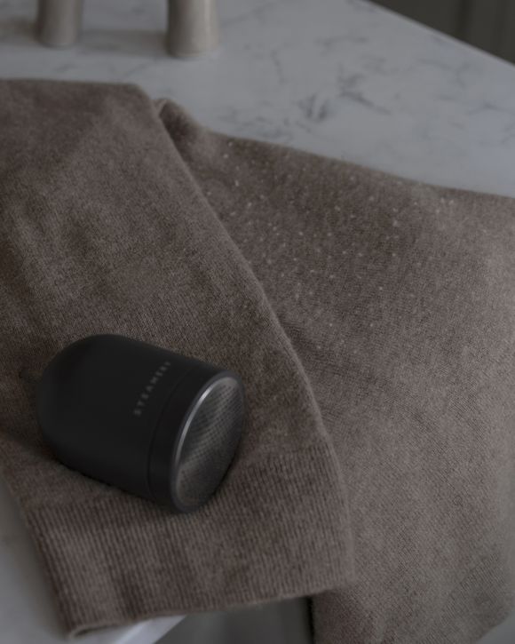 Pilo 2 Fabric Shaver Charcoal