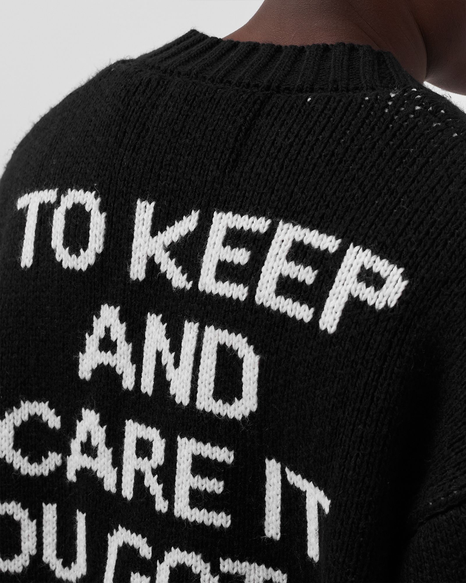 BLACK ROSES KNITTED CARDIGAN