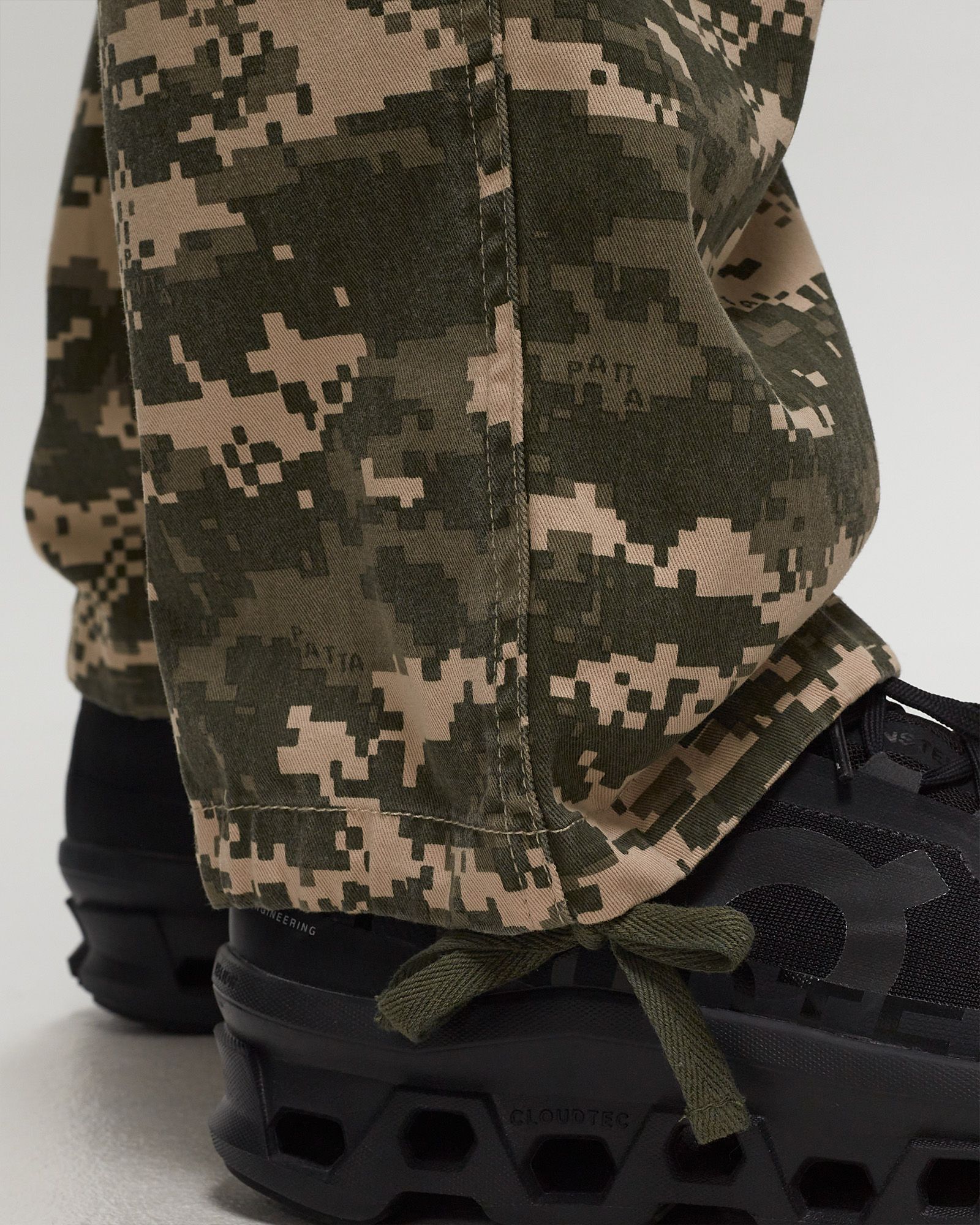 DIGI WASHED CARGO PANTS