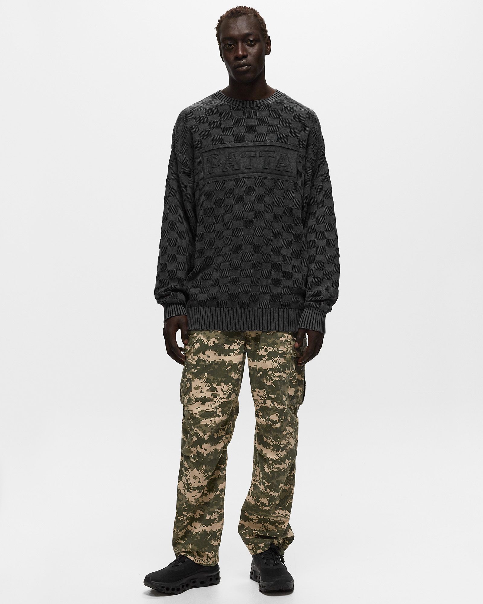 PEARL RIBBED KNITTED SWEATER