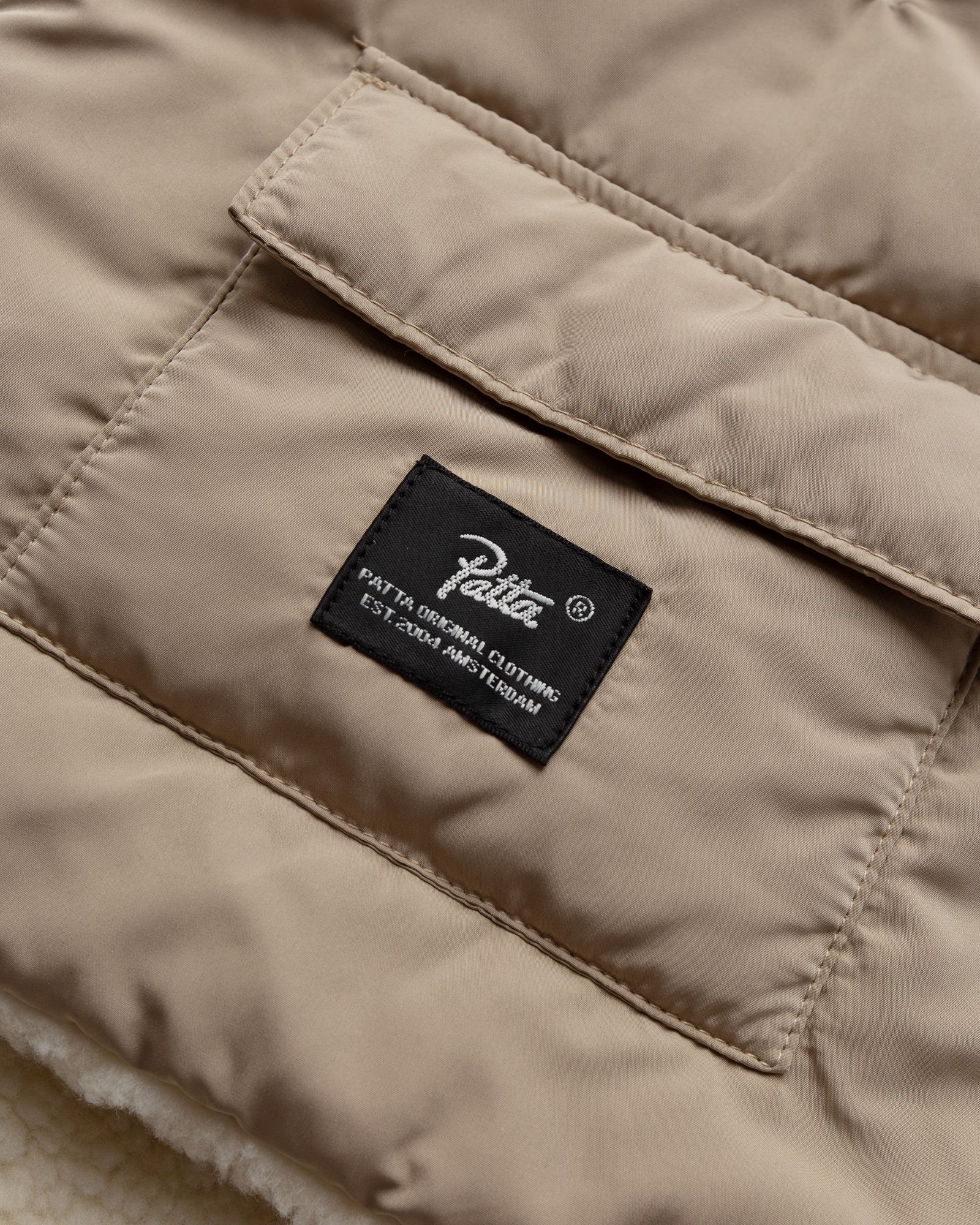 REVERSIBLE SHERPA FLEECE SCARF