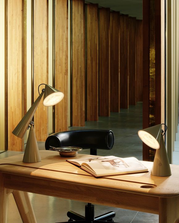 Pose Task Light LED Putty - EU PLUG