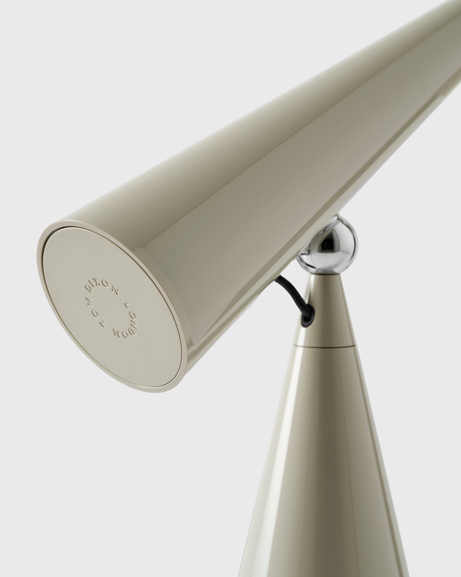 Pose Task Light LED Putty - EU PLUG