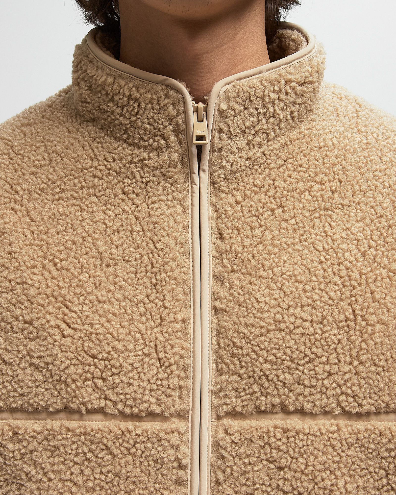 FLEECE JACKET