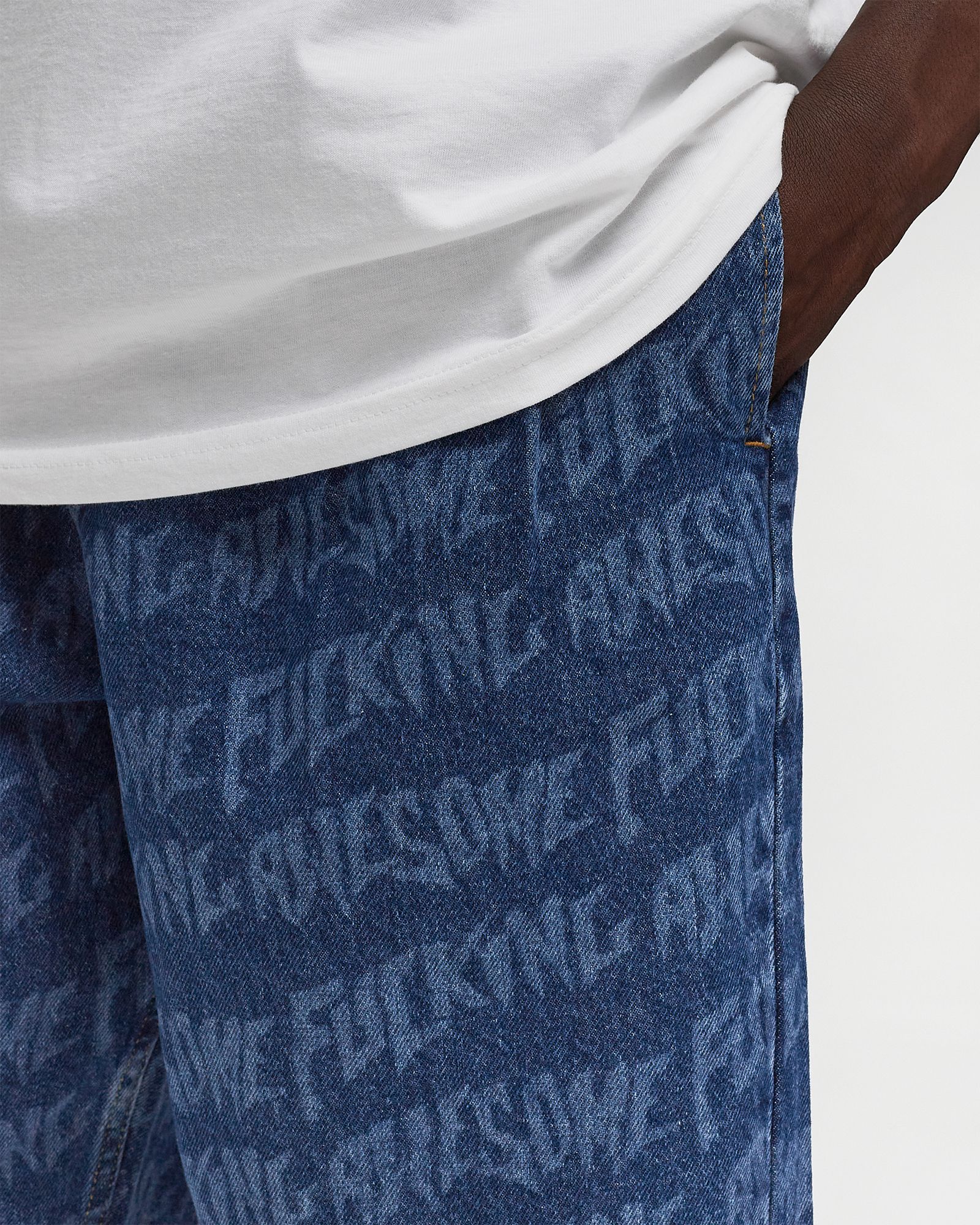 Baggy Pleated Denim Laser Stamp Shorts