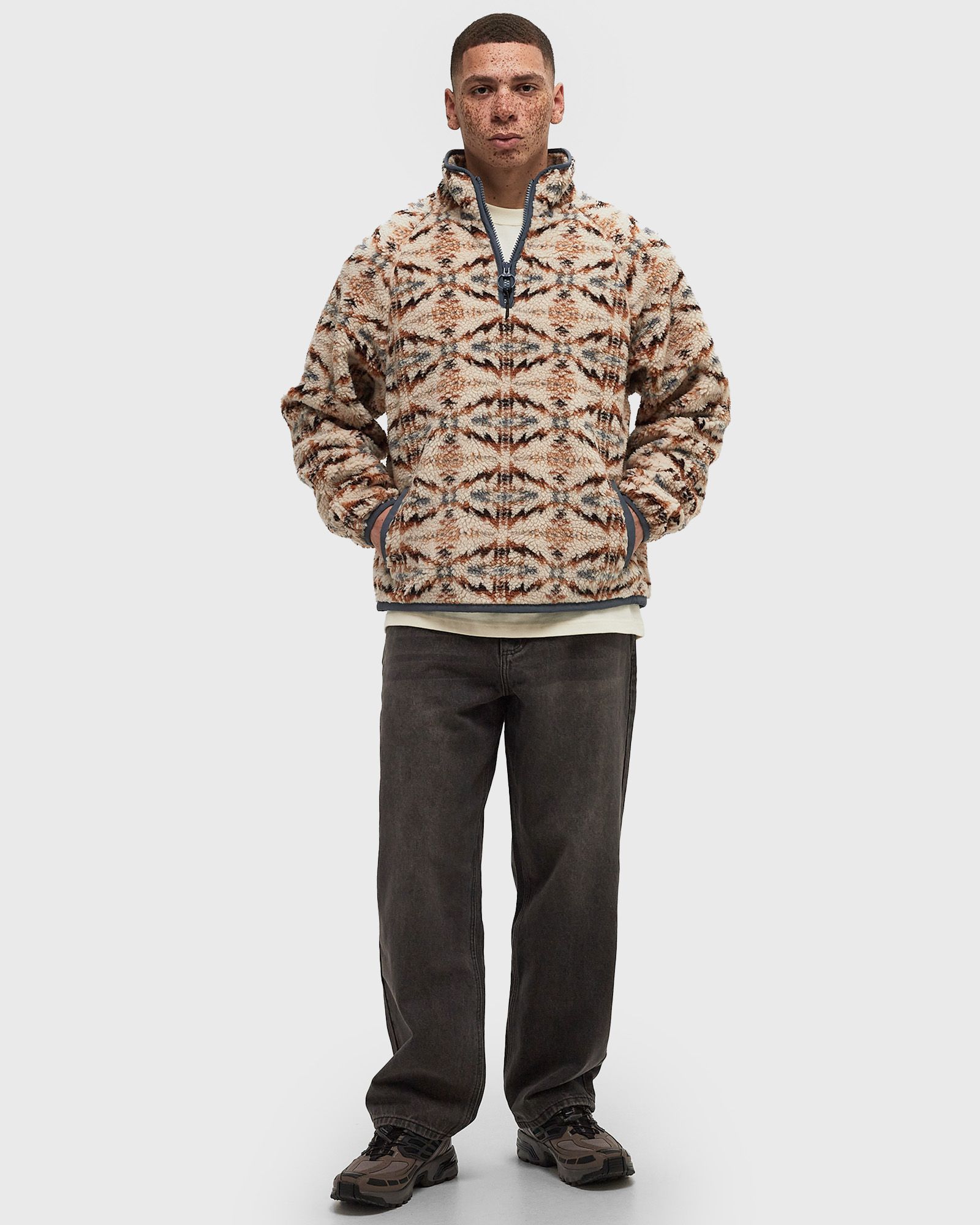 PULLOVER QUARTER ZIP FLEECE