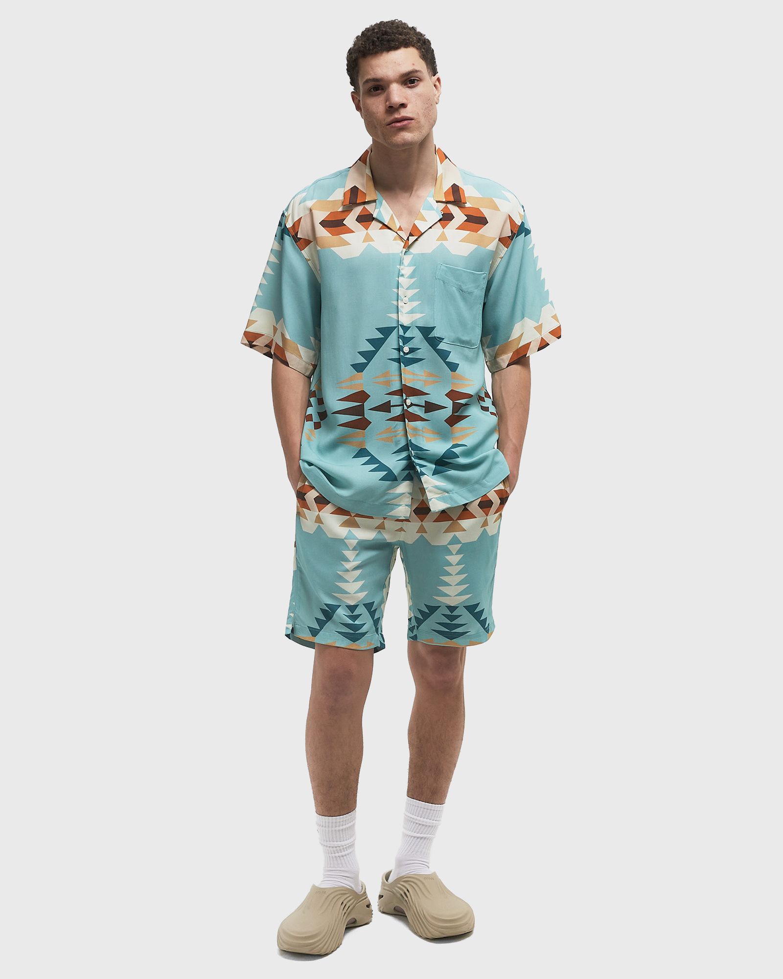 RESORT SHIRT
