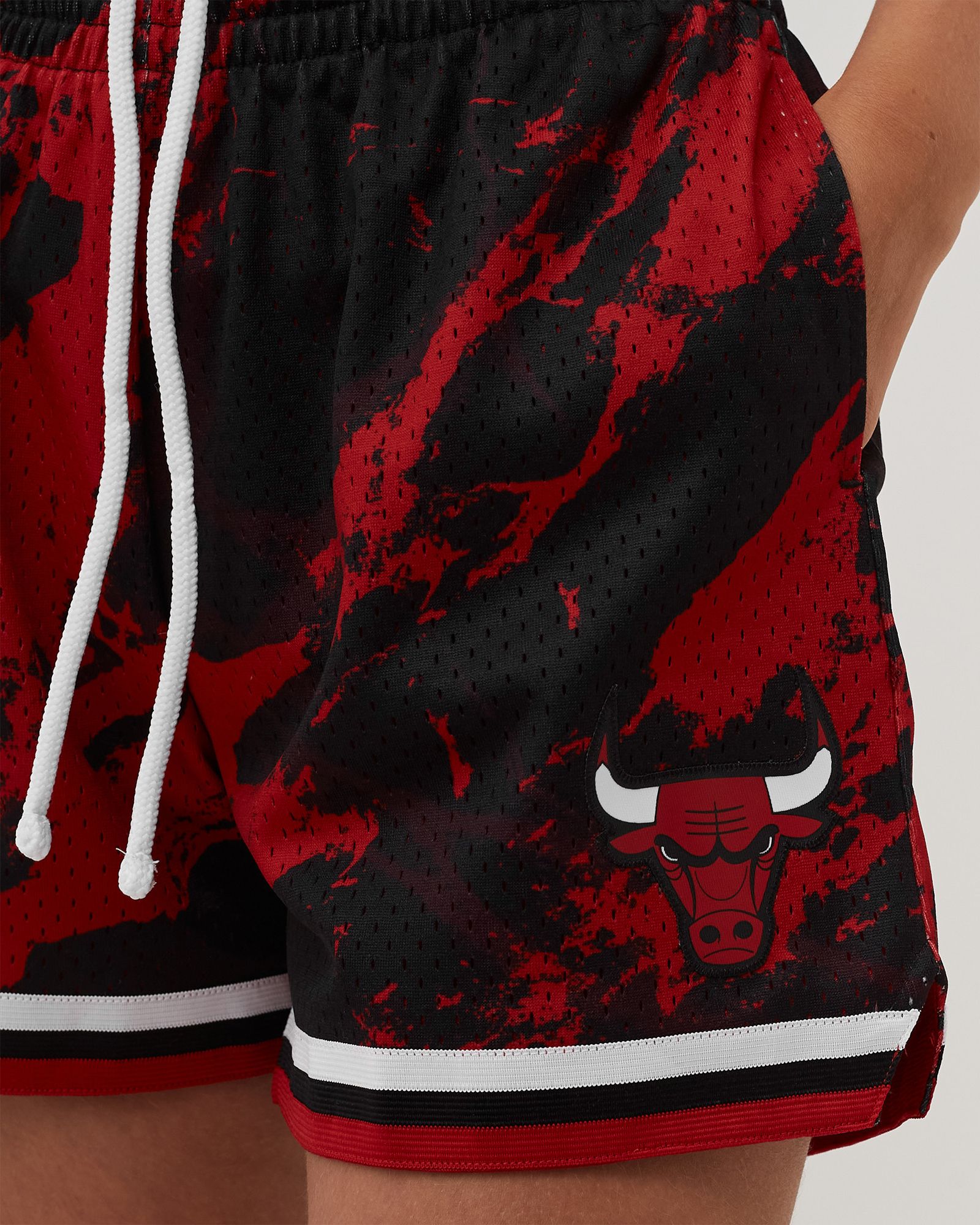 WMNS NBA W TEAM MARBLE SHORTS BULLS