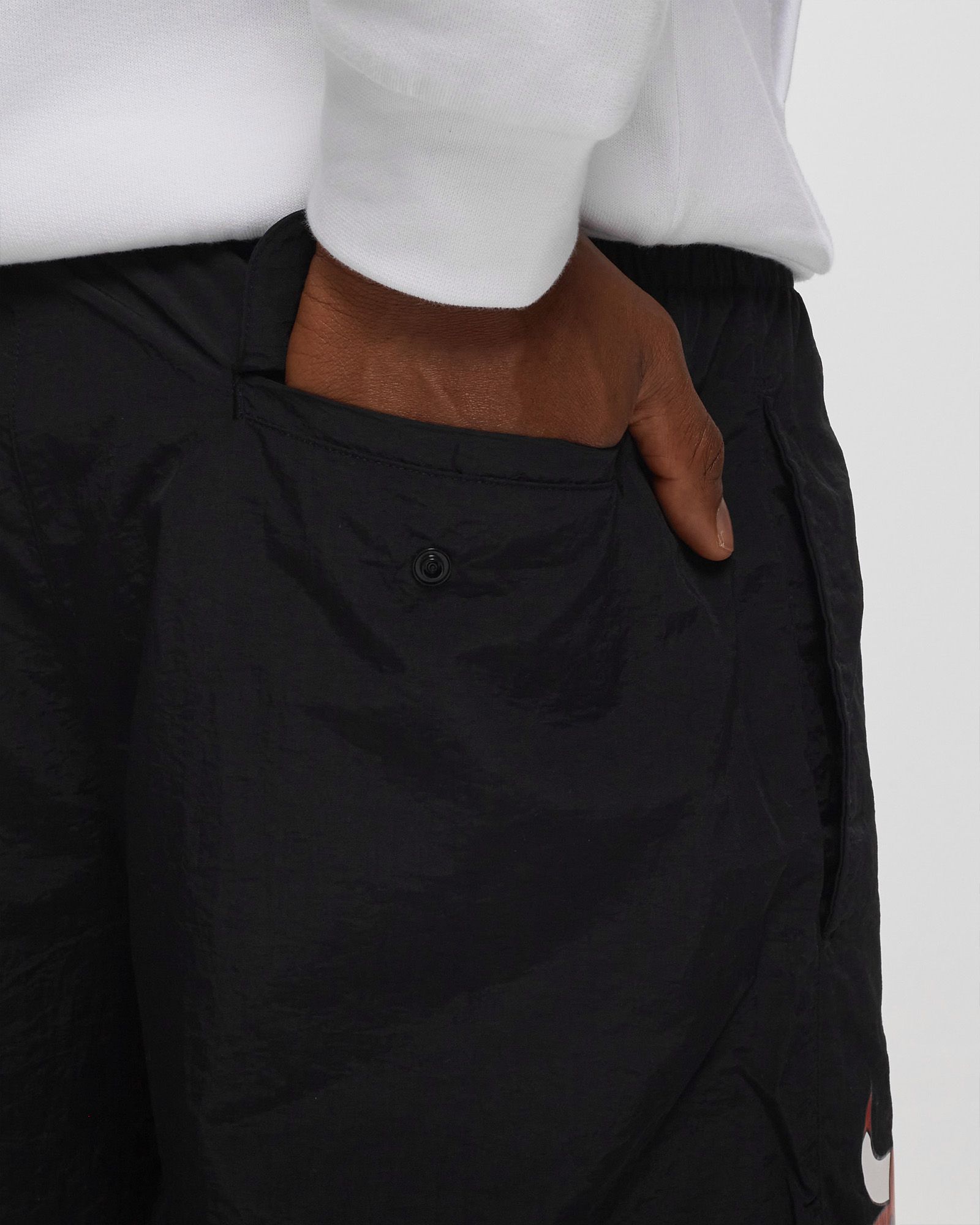 CHICAGO BULLS ESSENTIALS NYLON SHORTS