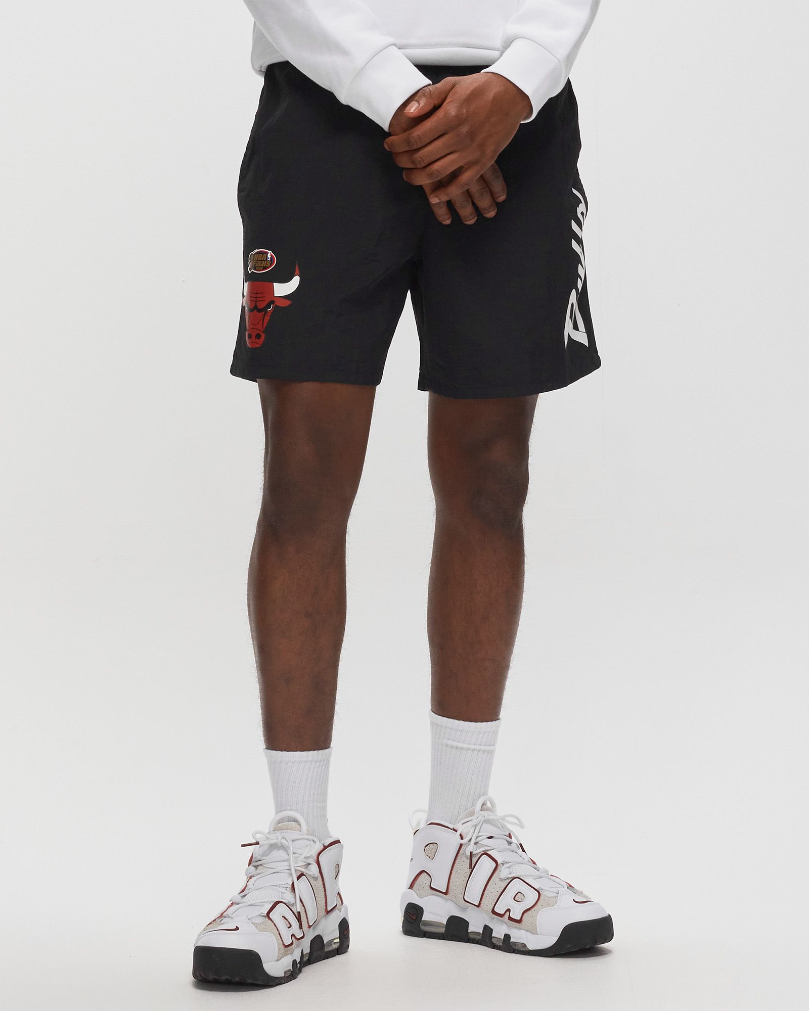CHICAGO BULLS ESSENTIALS NYLON SHORTS