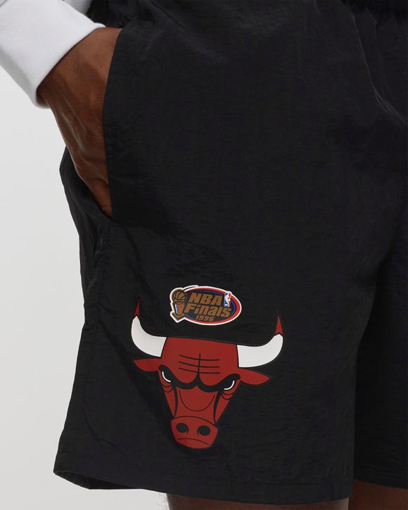 CHICAGO BULLS ESSENTIALS NYLON SHORTS