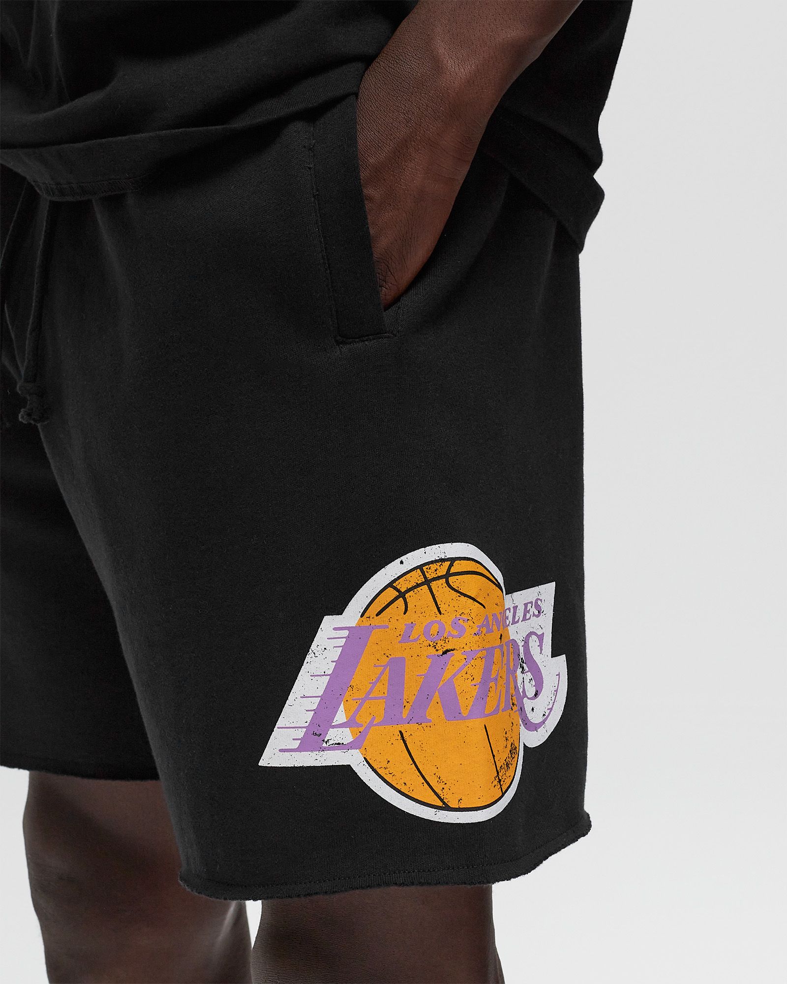 NBA POSTGAME FLEECE SHORTS VINTAGE LOGO LOS ANGELES LAKERS