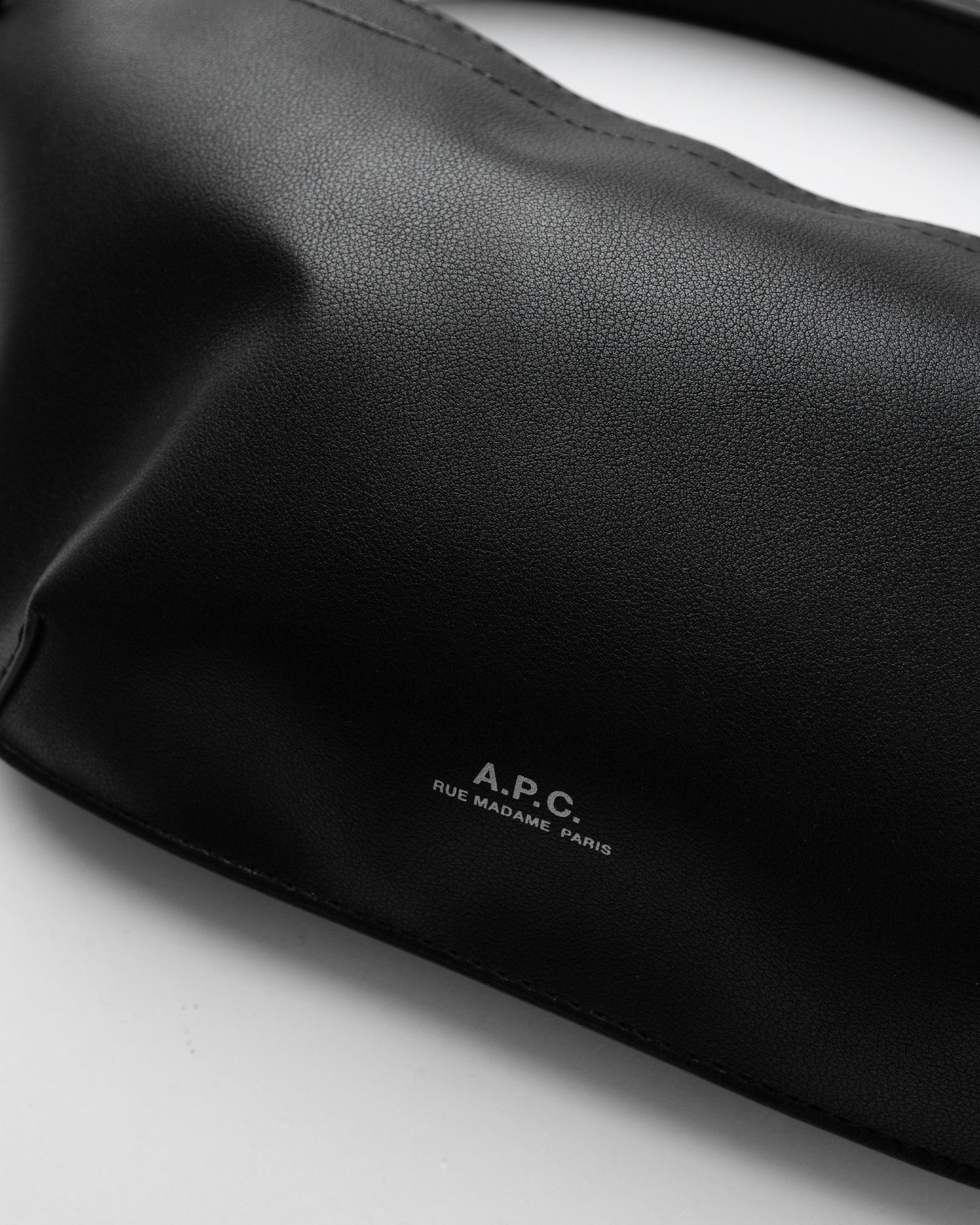 NINO MEDIUM BELT BAG