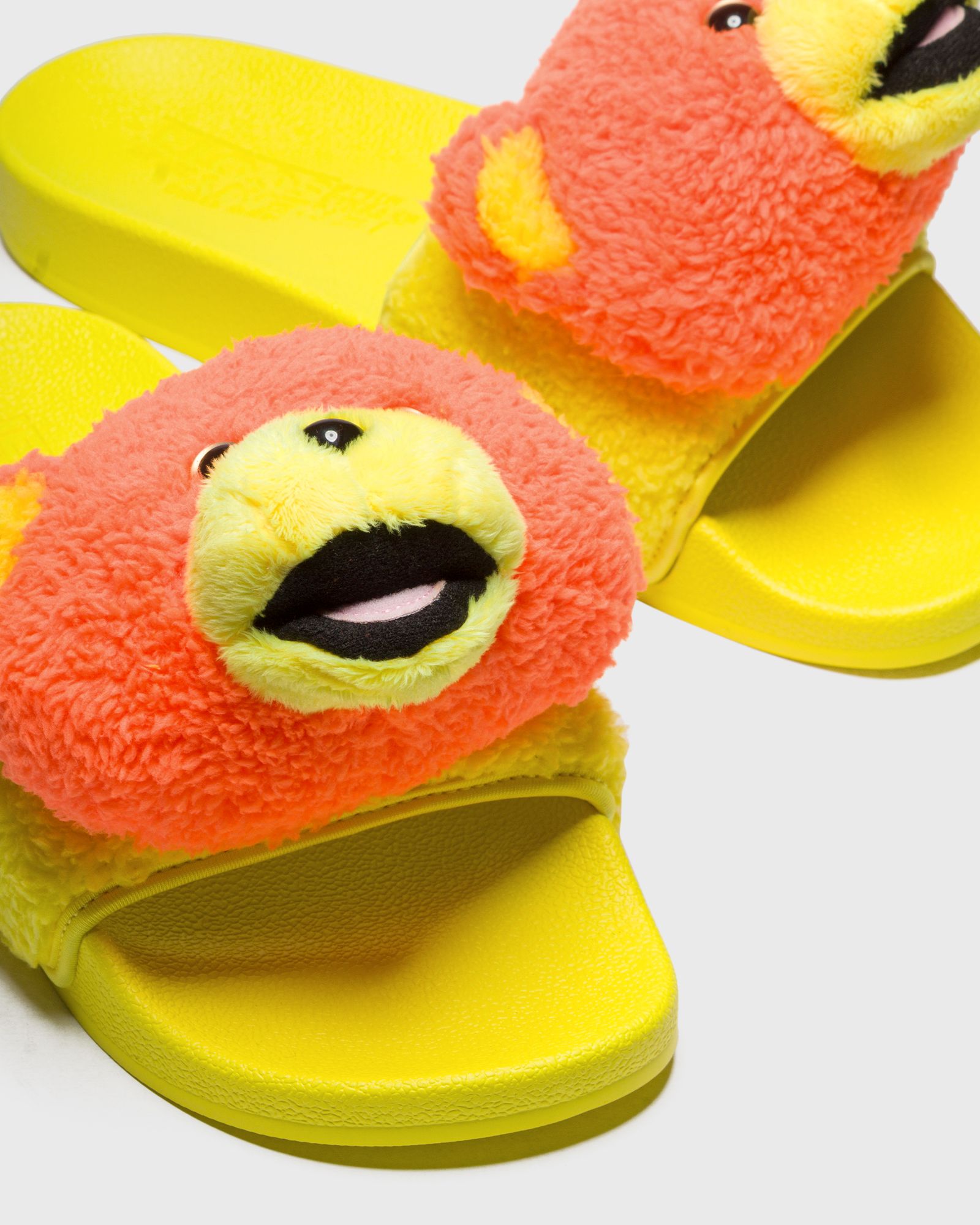 Jeremy Scott X adidas Adilette 'Teddy'