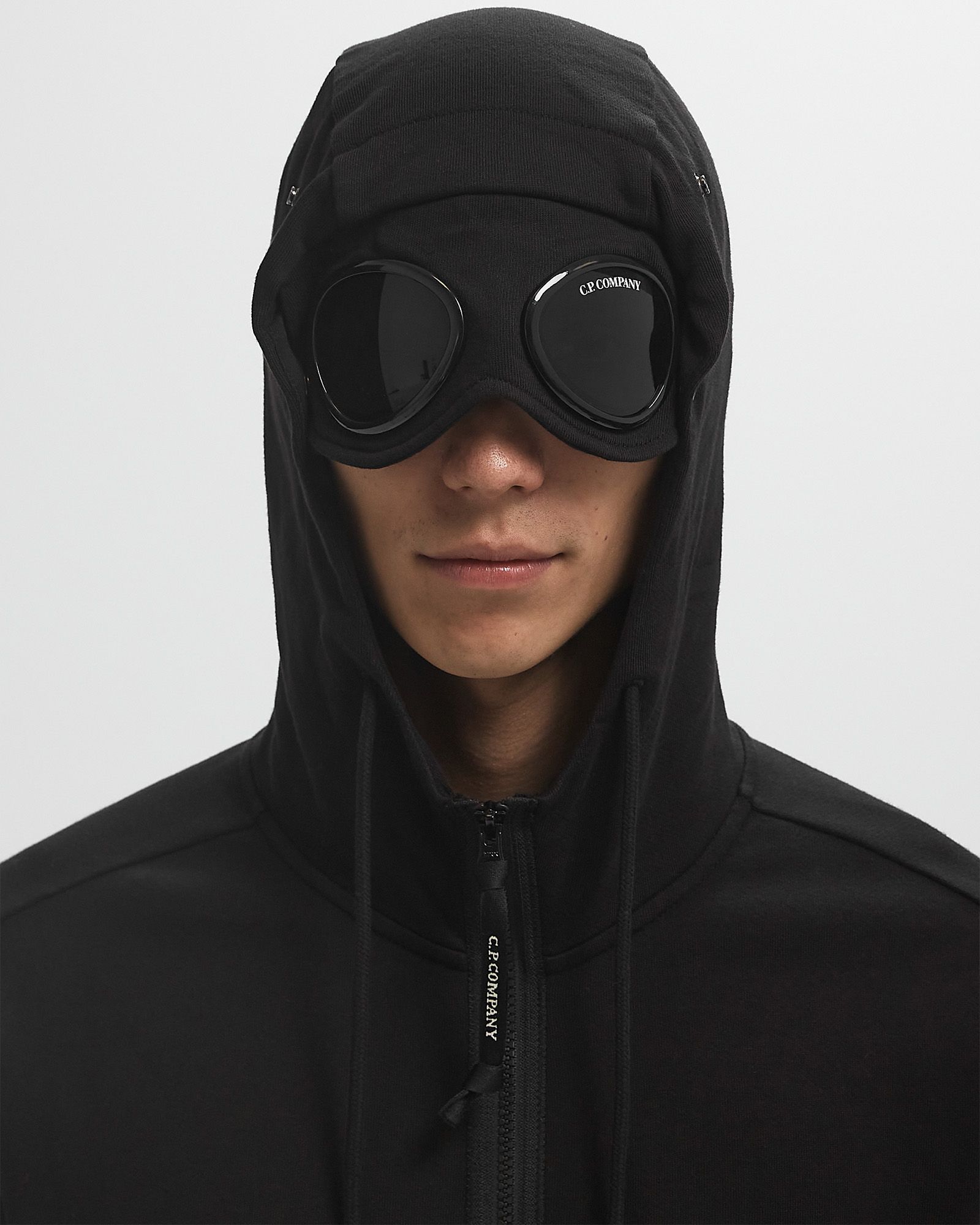 SWEATSHIRTS - HOODED OPEN