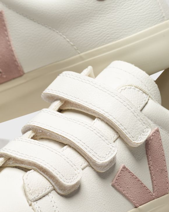Veja WMNS RECIFE LOGO CHROMEFREE LEATHER White | BSTN Store