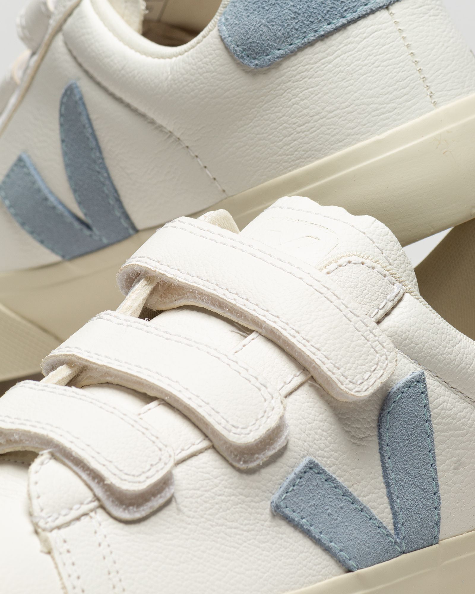 WMNS RECIFE LOGO CHROMEFREE LEATHER