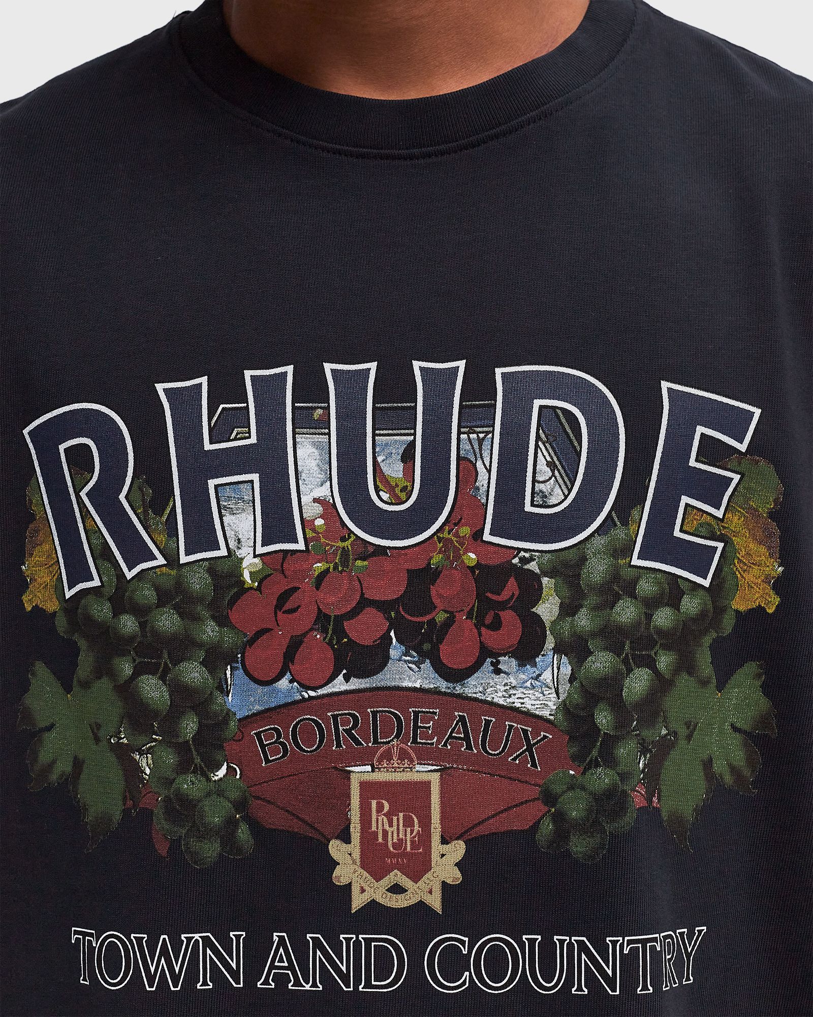 TOWN AND COUNTRY TEE