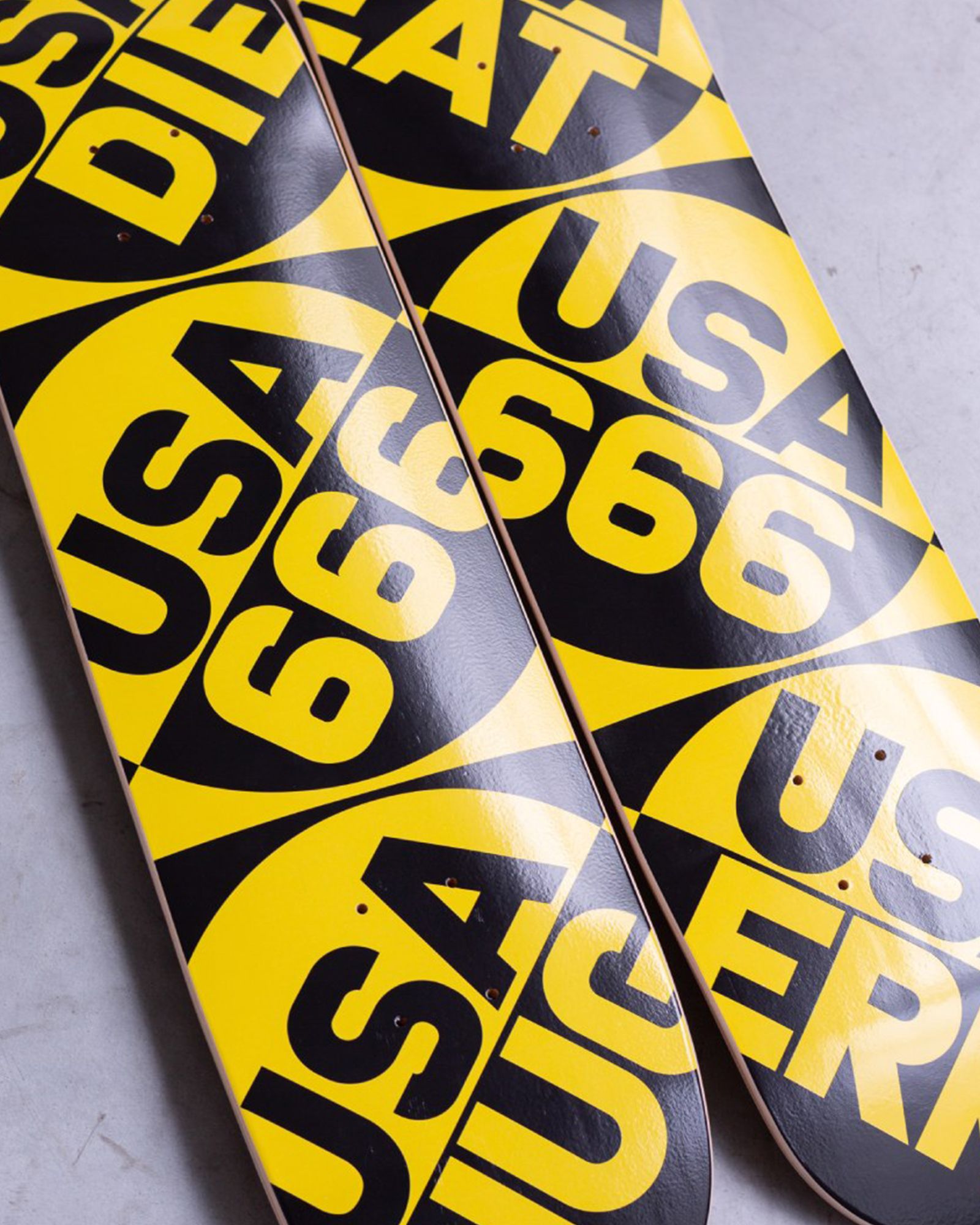 Robert Indiana USA 666