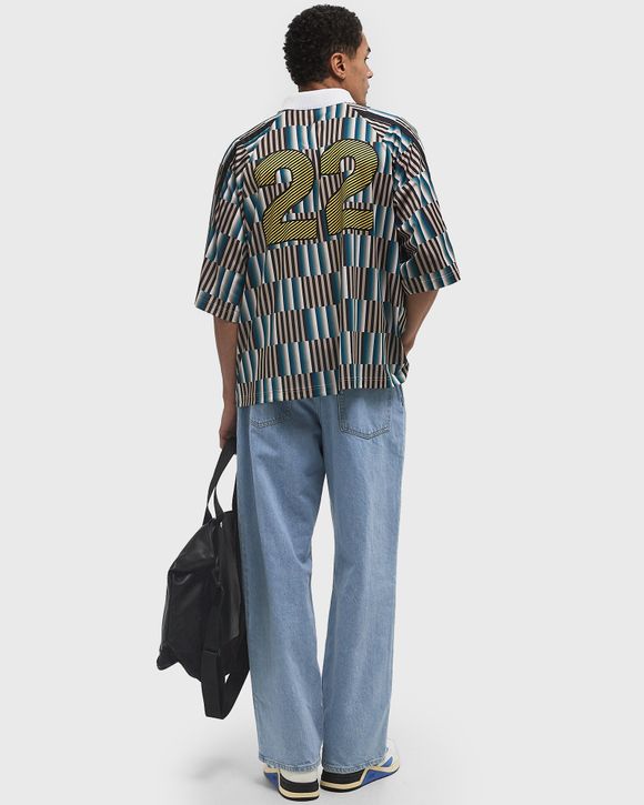 SOCCER TEE 22